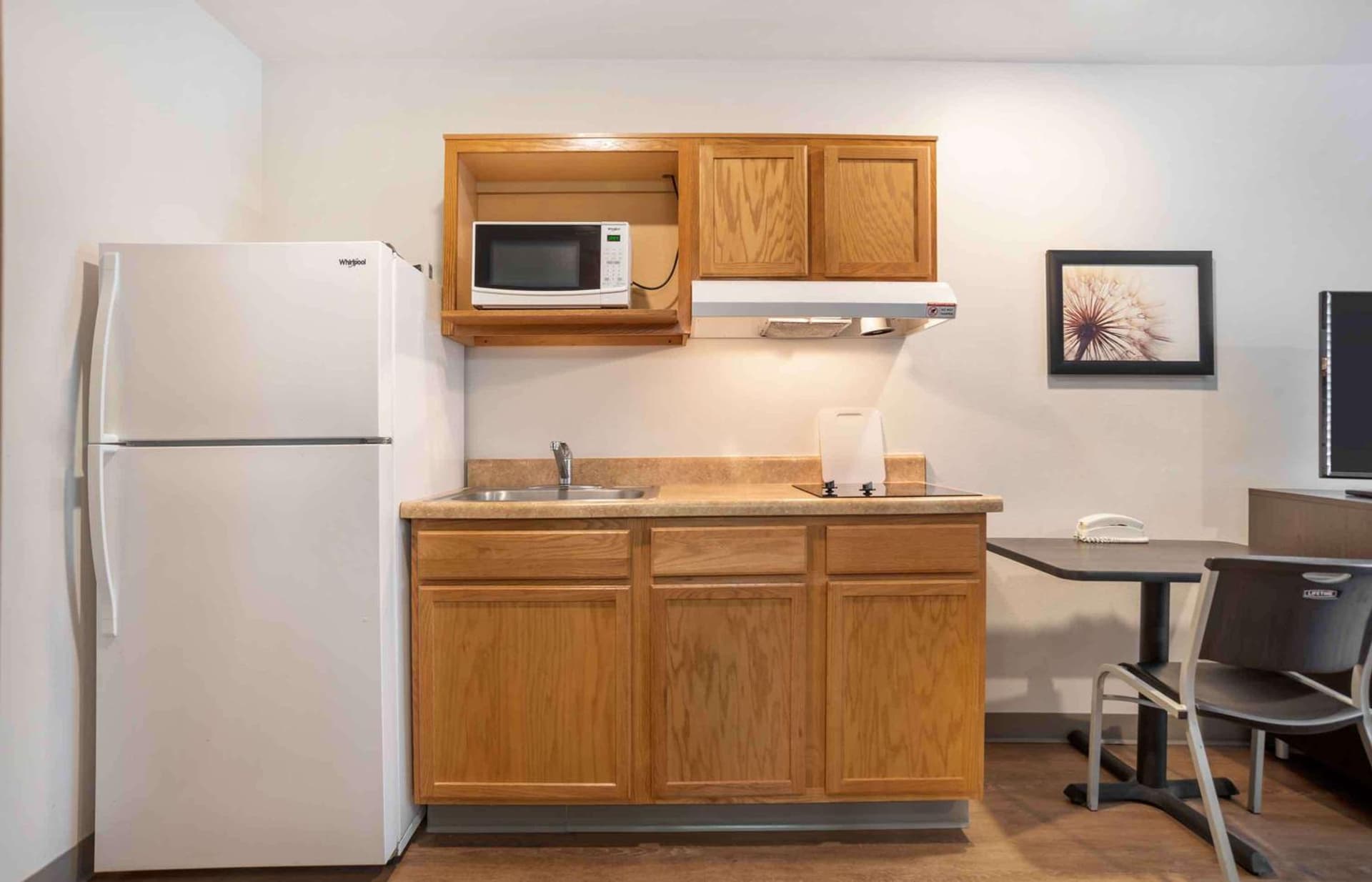 Extended Stay America Select Suites - Pensacola - Northeast gallery photo in Pensacola, FL — image 13