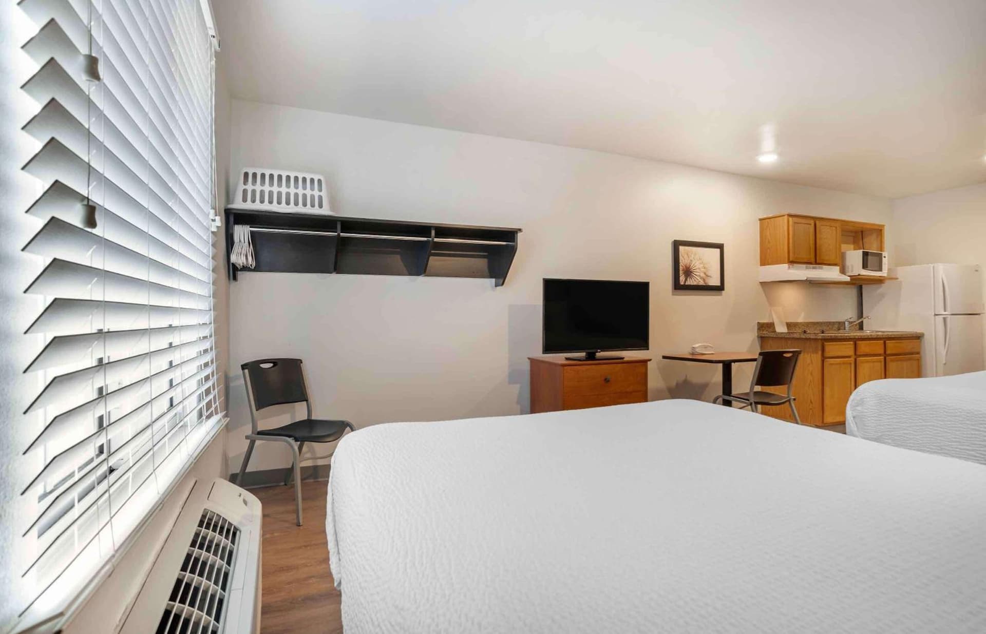 Extended Stay America Select Suites - Pensacola - Northeast gallery photo in Pensacola, FL — image 21