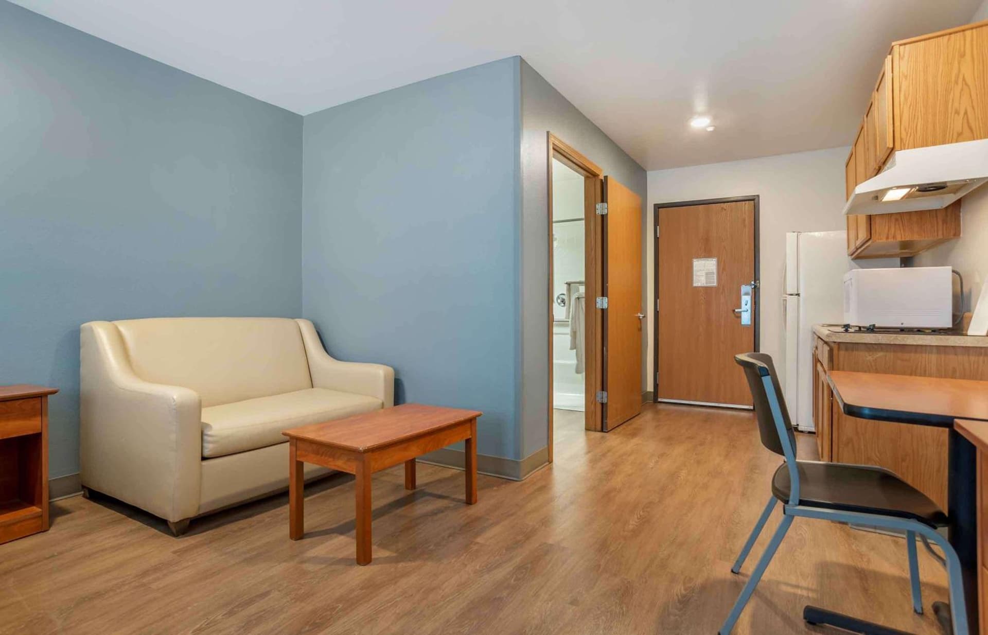 Extended Stay America Select Suites - Pensacola - Northeast property views in Pensacola, FL — gallery photo 3