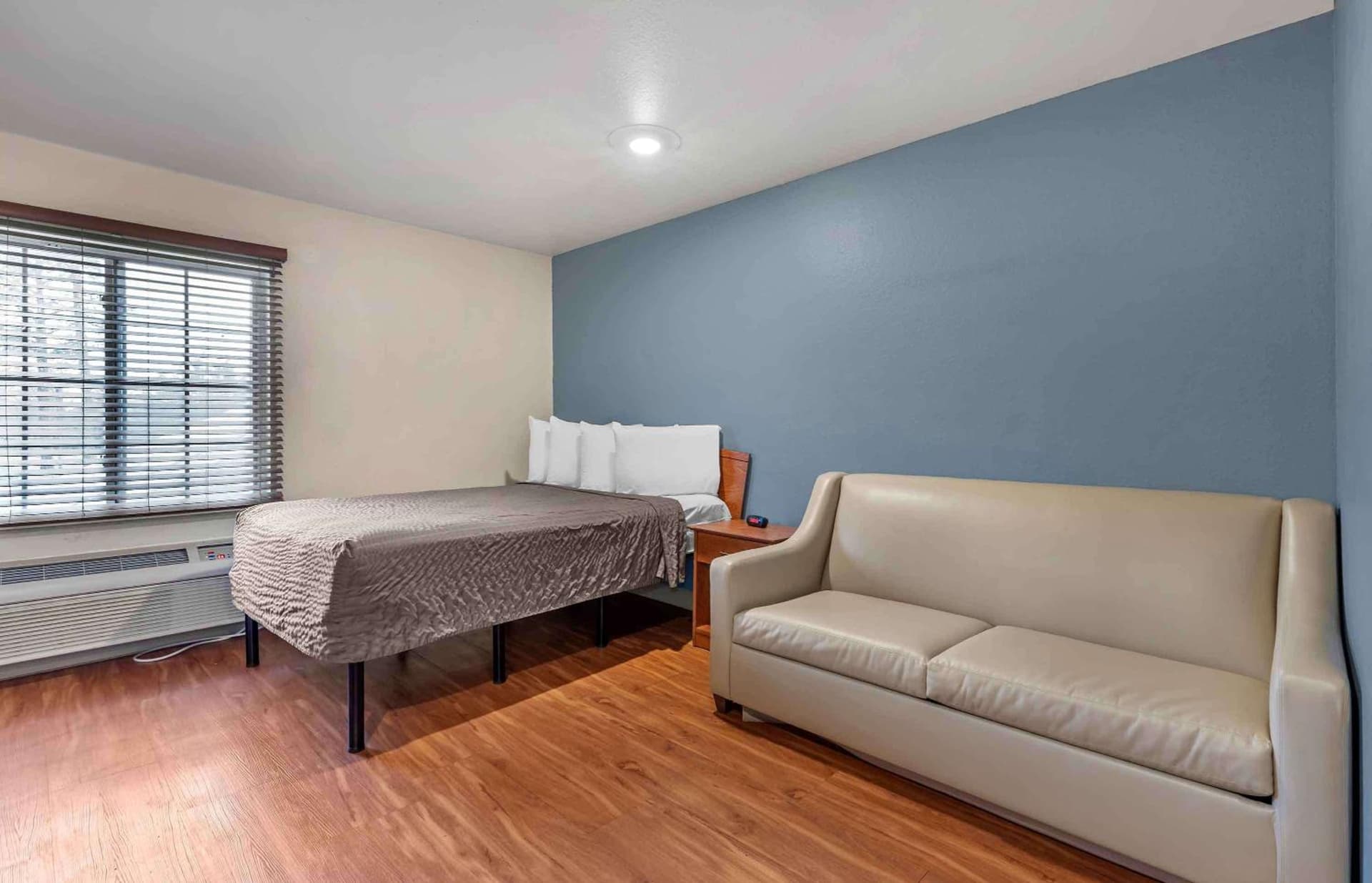 Studio 6 Extended Stay Shreveport Airport LA gallery photo in Shreveport, LA — image 38