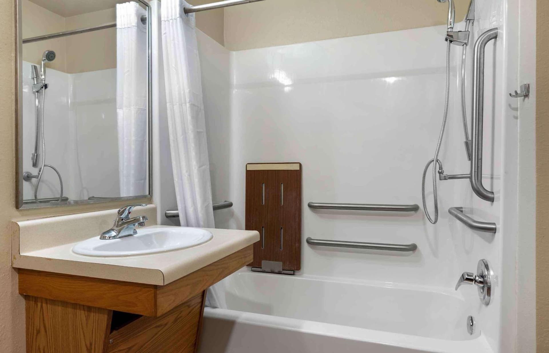 Studio 6 Extended Stay Shreveport Airport LA gallery photo in Shreveport, LA — image 36