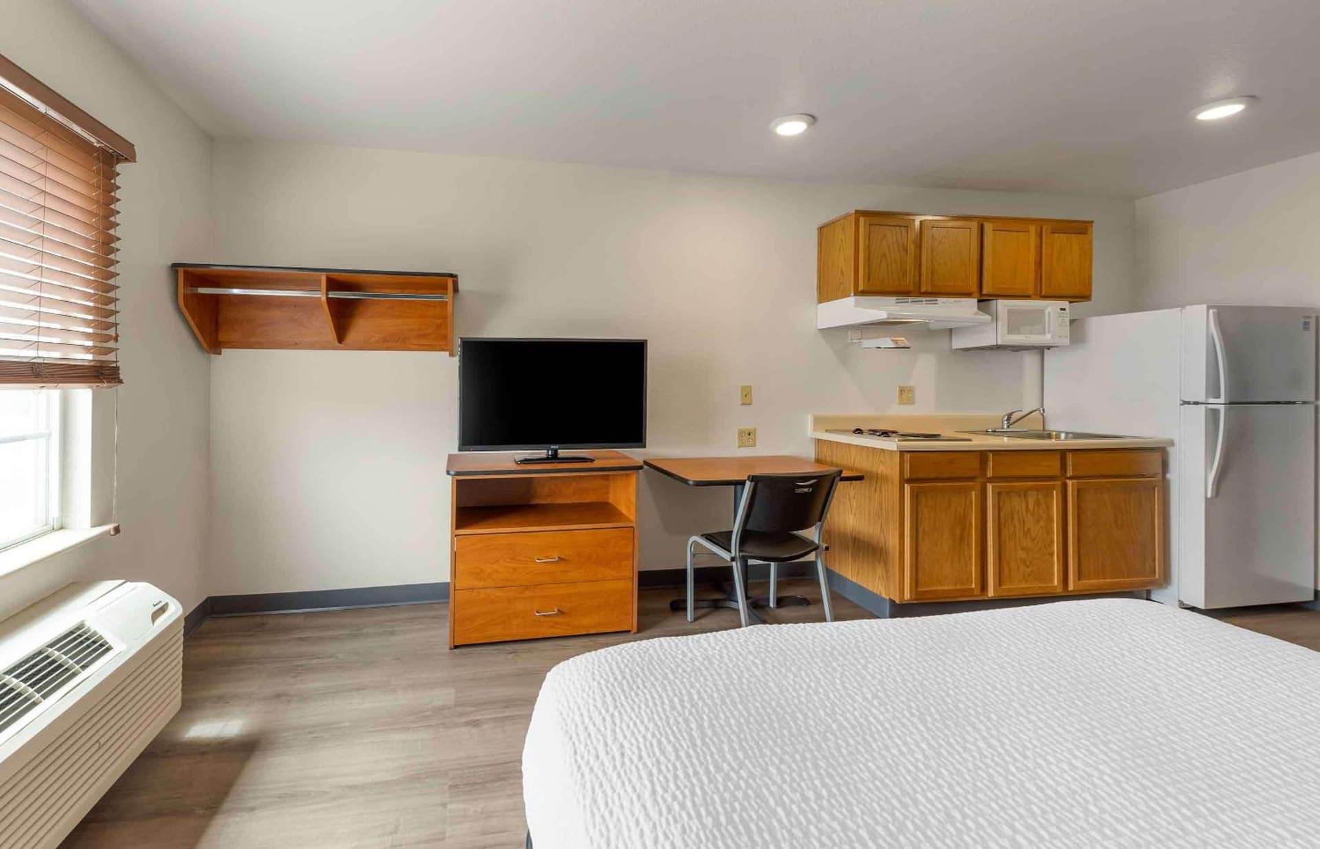 Studio 6 Extended Stay Oklahoma City Norman OK gallery photo in Norman, OK — image 6