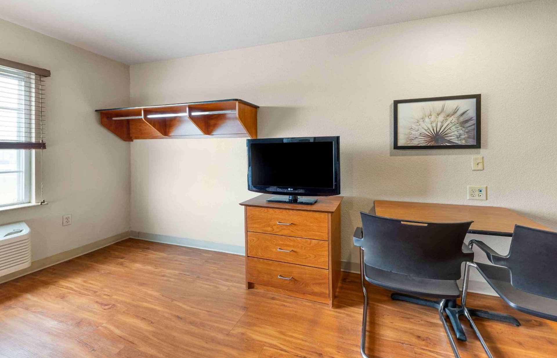 Studio 6 Extended Stay Oklahoma City Norman OK property views in Norman, OK — gallery photo 3