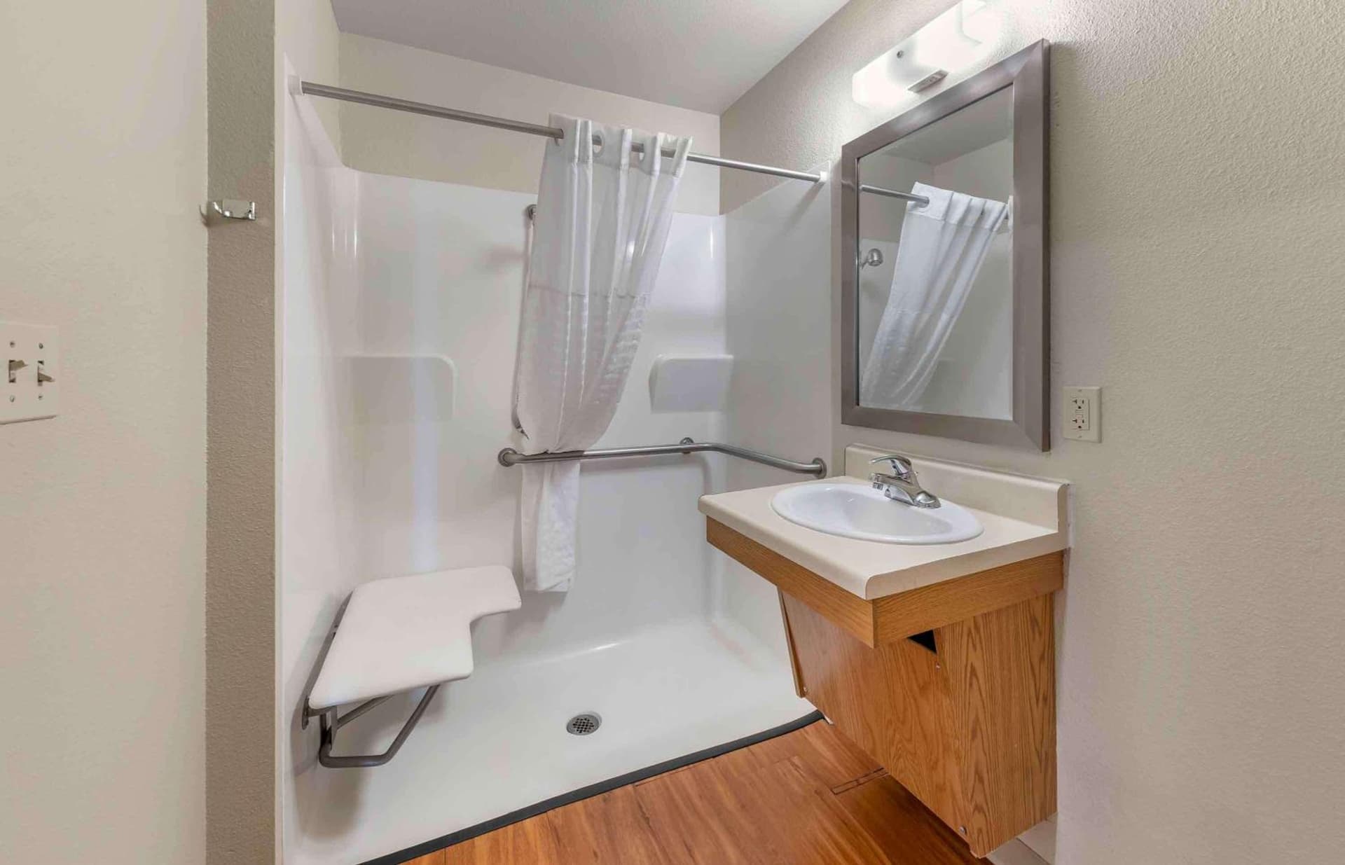 Studio 6 Extended Stay Oklahoma City Norman OK gallery photo in Norman, OK — image 16