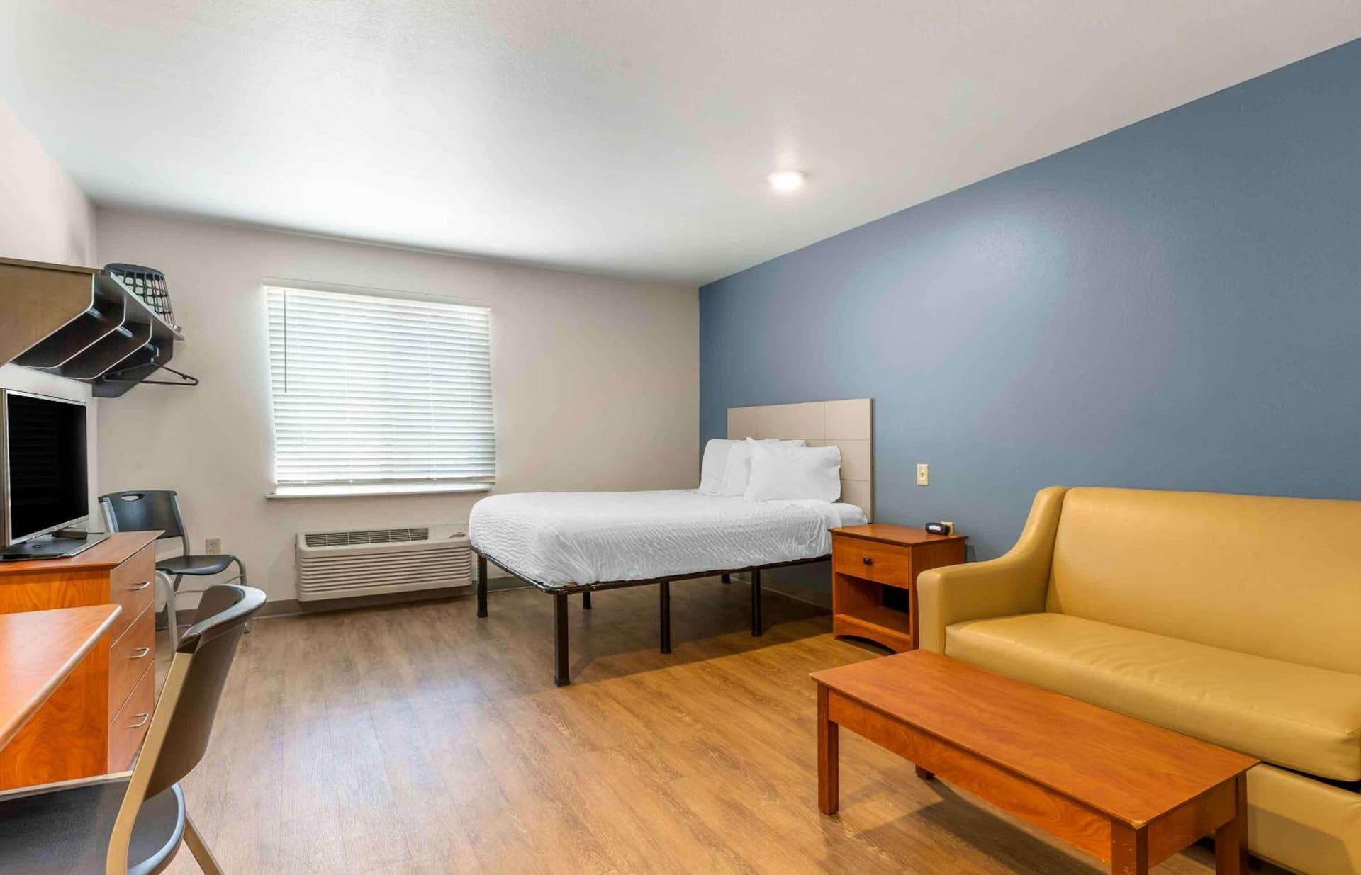 WoodSpring Suites Fayetteville I-49 gallery photo in Fayetteville, AR — image 4