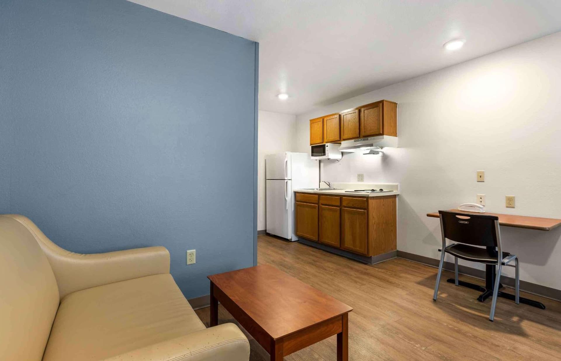 WoodSpring Suites Fayetteville I-49 gallery photo in Fayetteville, AR — image 10