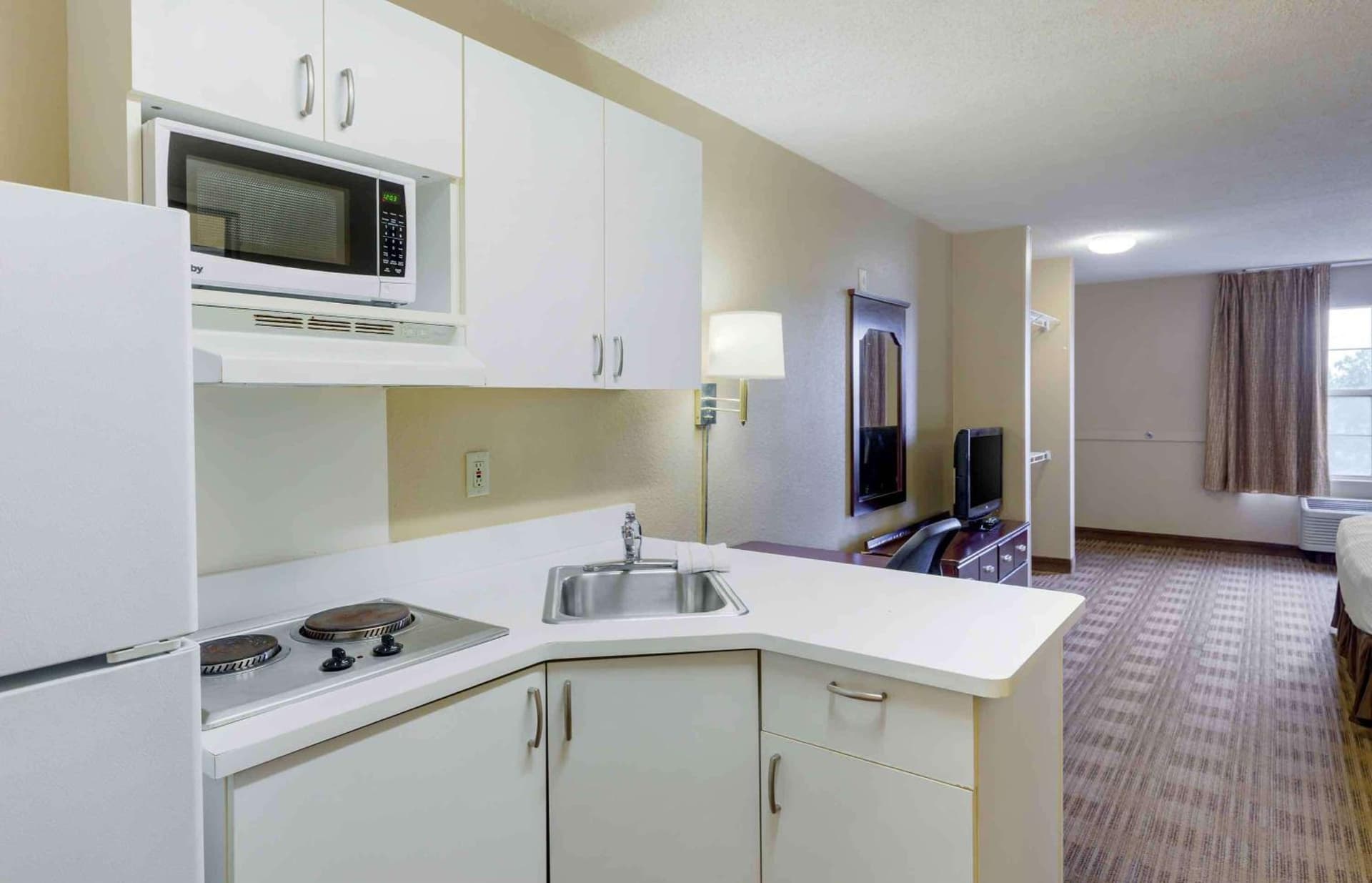 Extended Stay America Select Suites - Fayetteville - Owen Dr gallery photo in Fayetteville, NC — image 17
