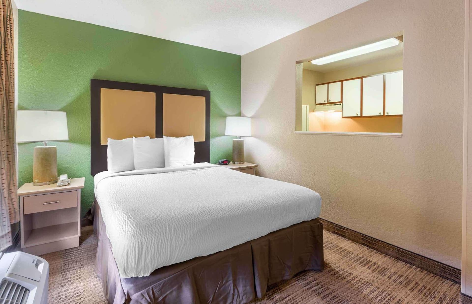 Extended Stay America Select Suites - Raleigh - Cary - Regency Parkway South gallery photo in Cary, NC — image 6
