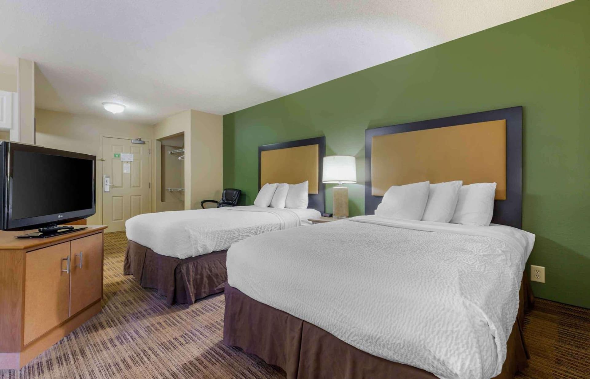 Extended Stay America Select Suites - Raleigh - RTP - 4610 Miami Blvd property views in Durham, NC — gallery photo 3