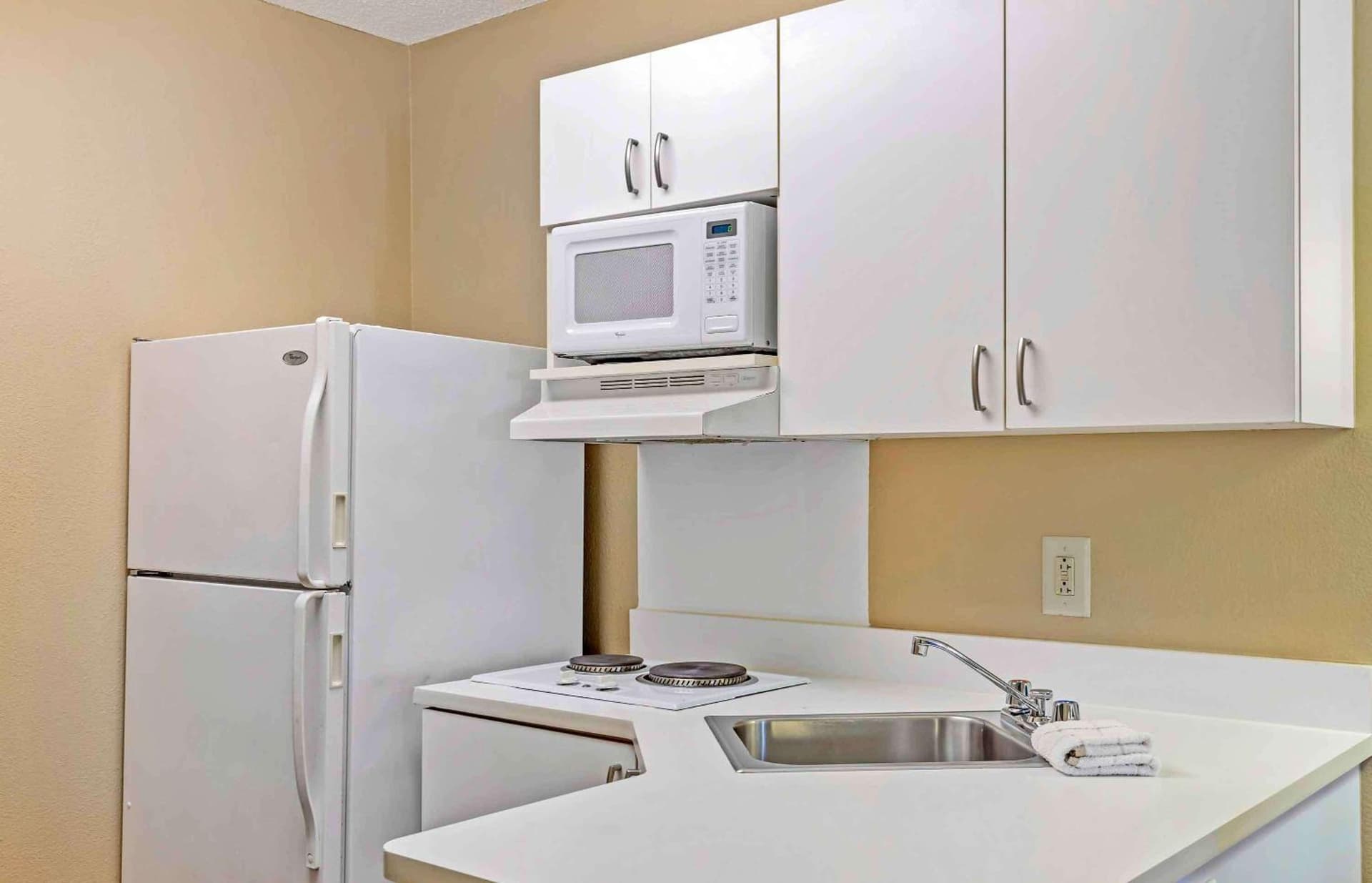 Extended Stay America Suites - Jacksonville - Camp Lejeune gallery photo in Jacksonville, NC — image 4
