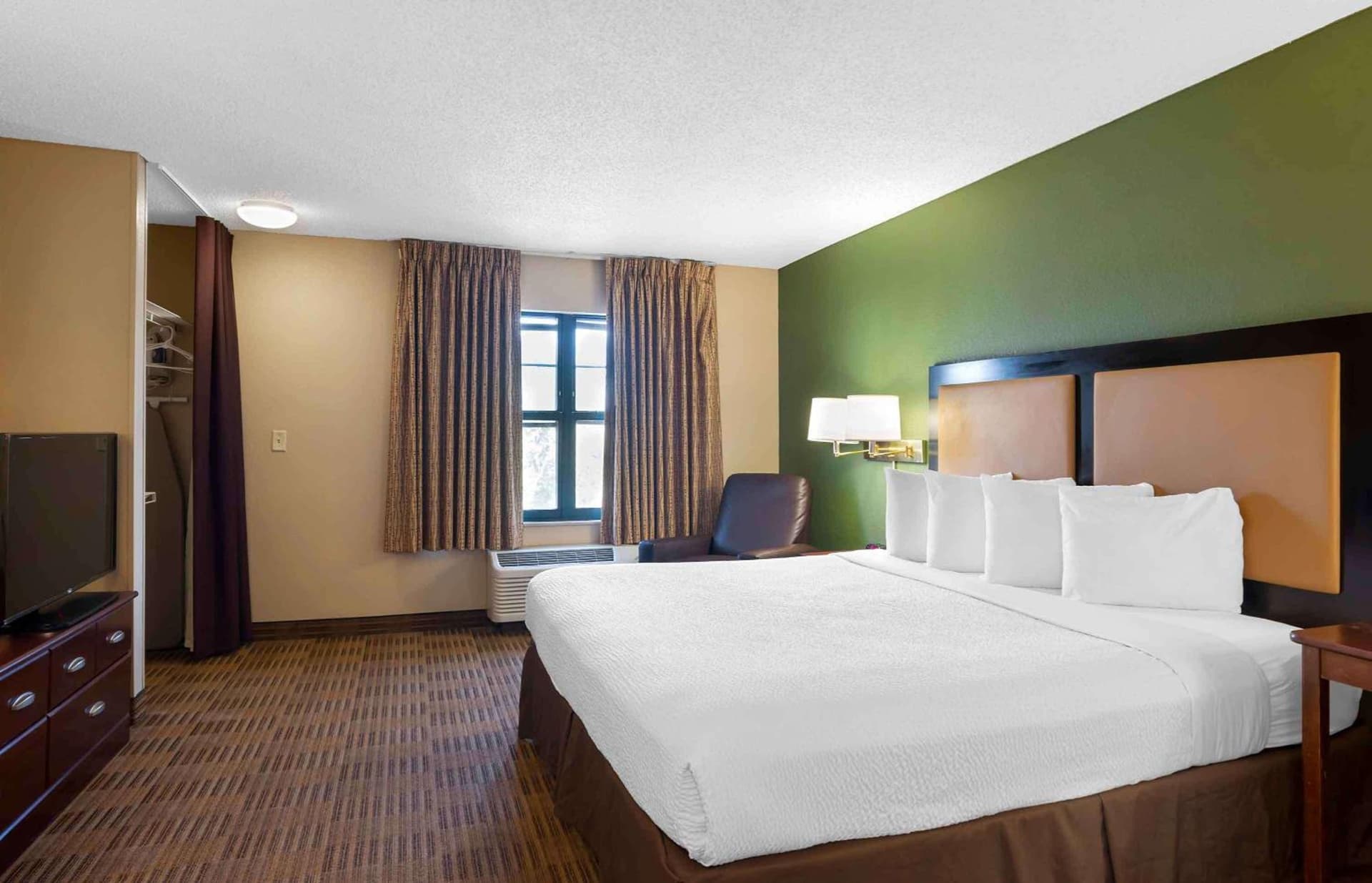 Extended Stay America Suites - Jacksonville - Camp Lejeune gallery photo in Jacksonville, NC — image 26