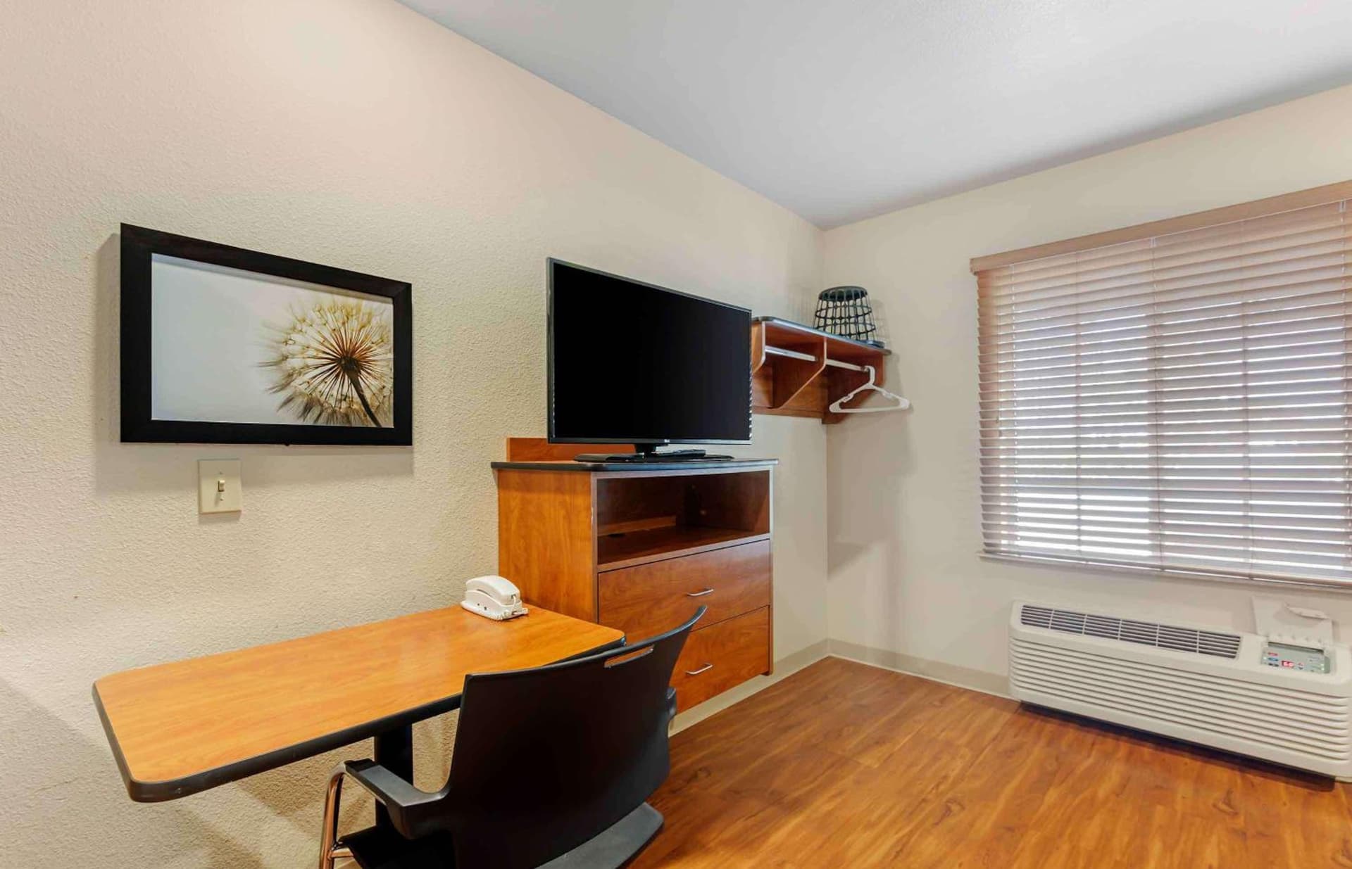 Extended Stay America Select Suites - Fort Lauderdale - Airport - West gallery photo in Davie, FL — image 28