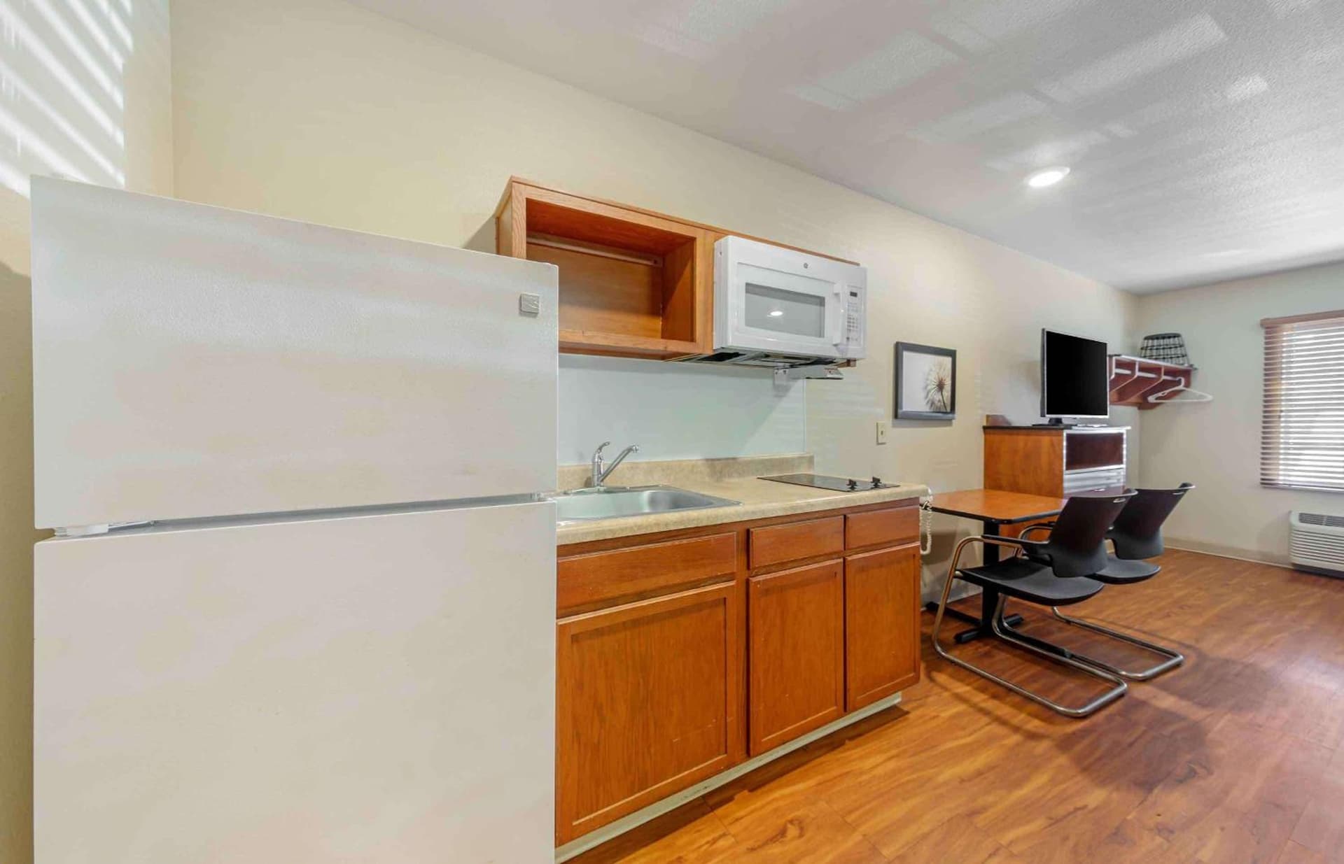 Extended Stay America Select Suites - Fort Lauderdale - Airport - West gallery photo in Davie, FL — image 20