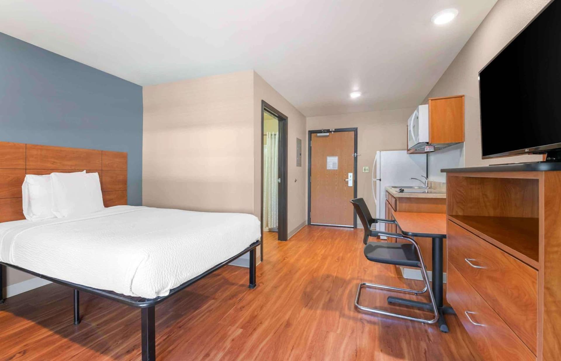 Extended Stay America Select Suites - Fort Lauderdale - Airport - West gallery photo in Davie, FL — image 14
