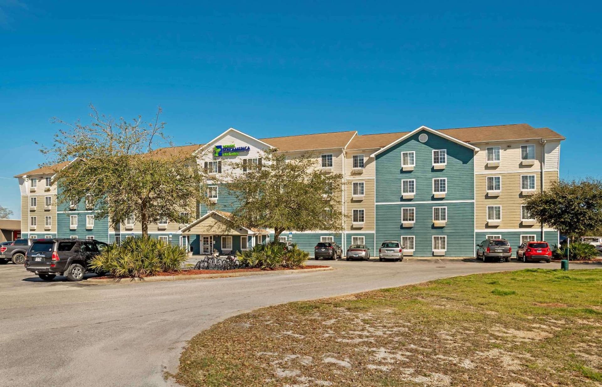 Extended Stay America Select Suites - Fort Walton Beach property views in Fort Walton Beach, FL — gallery photo 3