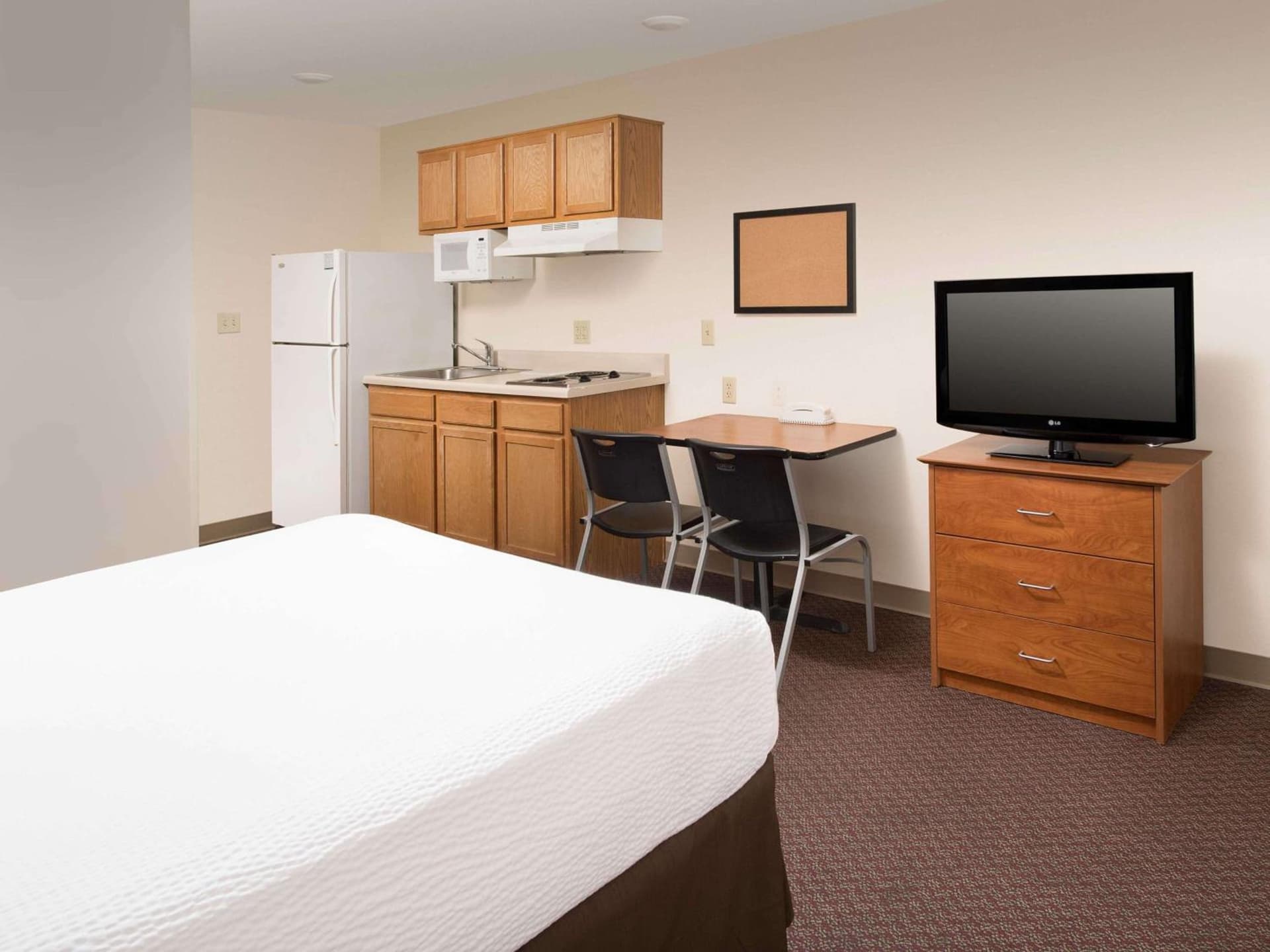 Extended Stay America Select Suites - Salt Lake City - West Valley City gallery photo in West Valley City, UT — image 32