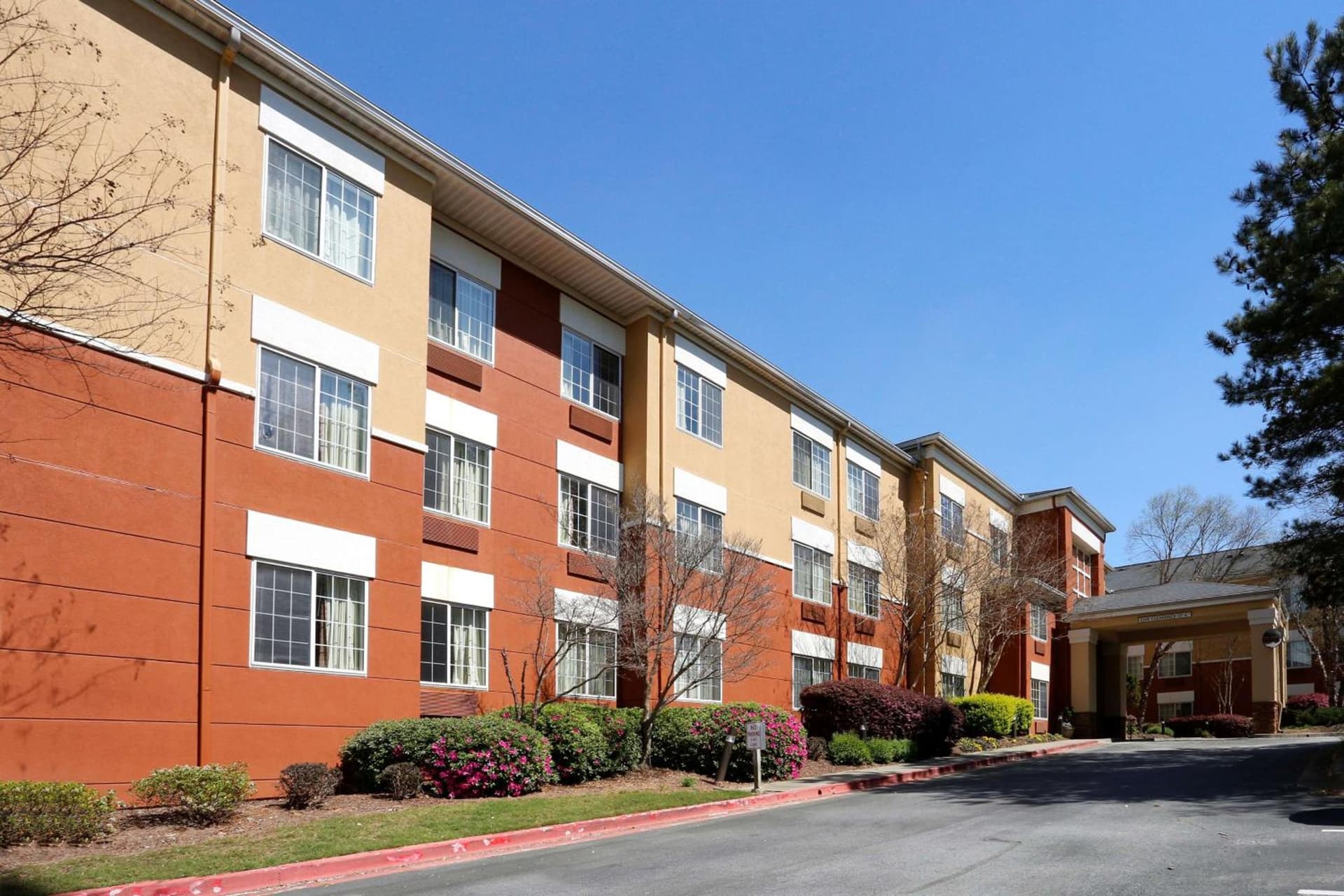 Extended Stay America Suites - Atlanta - Marietta - Powers Ferry Rd featured exterior or lobby in Atlanta, GA — similar hotel
