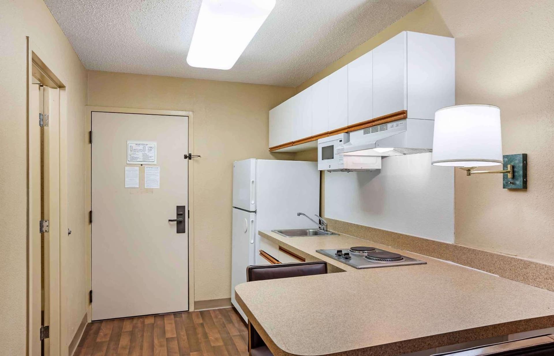 Extended Stay America Suites - Philadelphia - Horsham - Dresher Rd property views in Horsham, PA — gallery photo 3