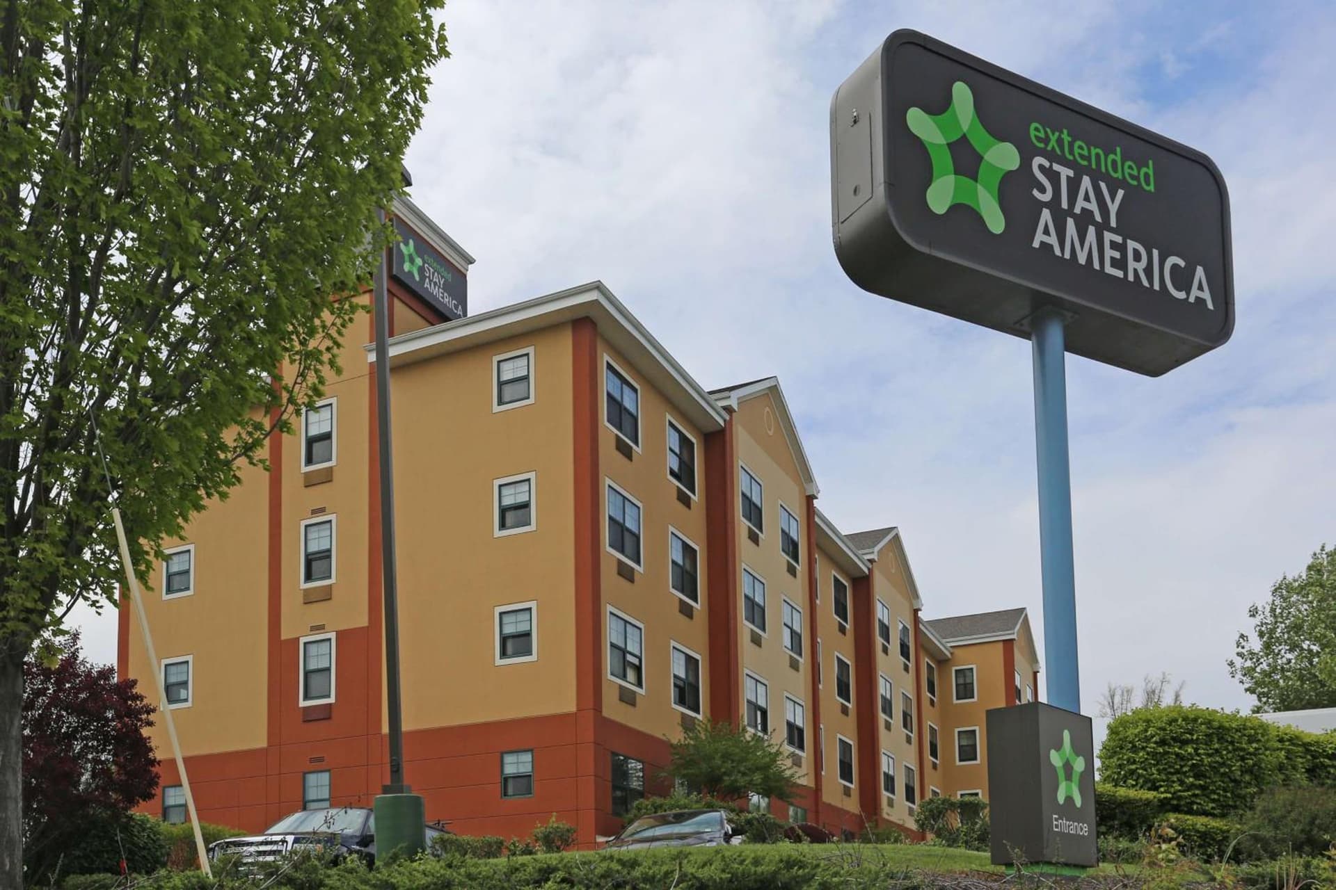 Extended Stay America Suites - Philadelphia - Plymouth Meeting - East featured exterior or lobby in Plymouth Meeting, PA — similar hotel