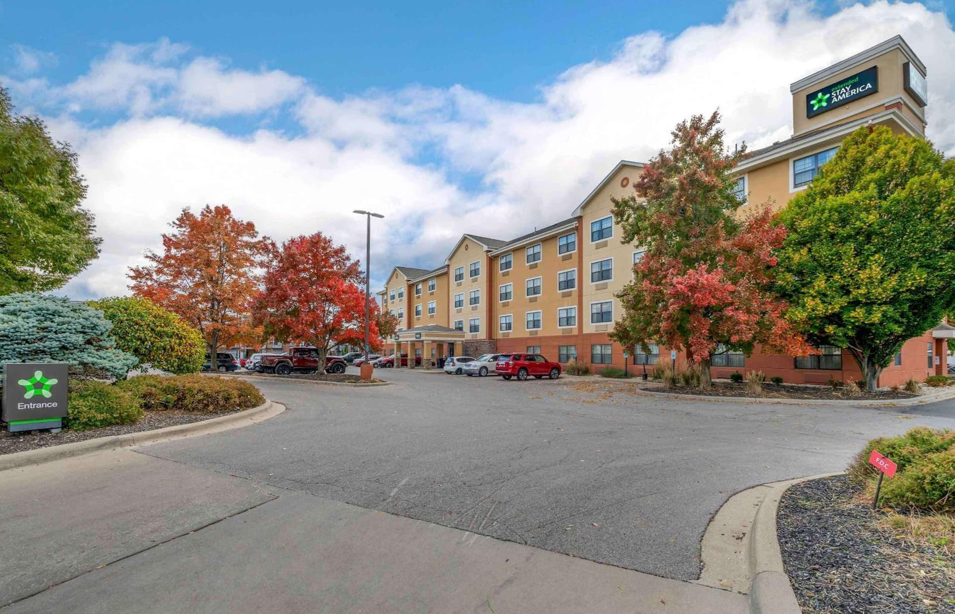 Extended Stay America Select Suites - Columbus - Worthington property views in Worthington, OH — gallery photo 3