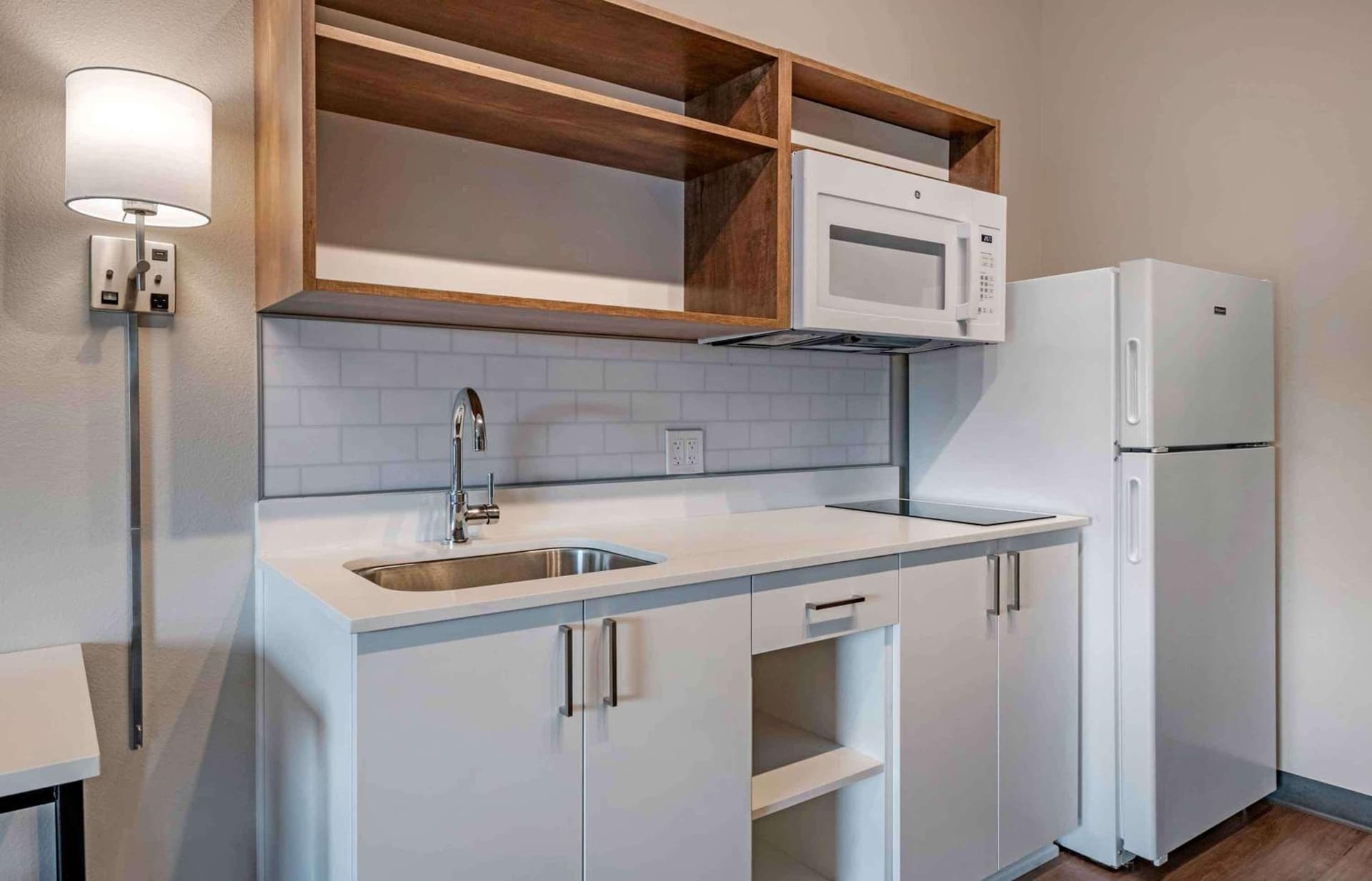 Extended Stay America Premier Suites - Melbourne - Palm Bay interior in West Melbourne, FL — gallery photo 2
