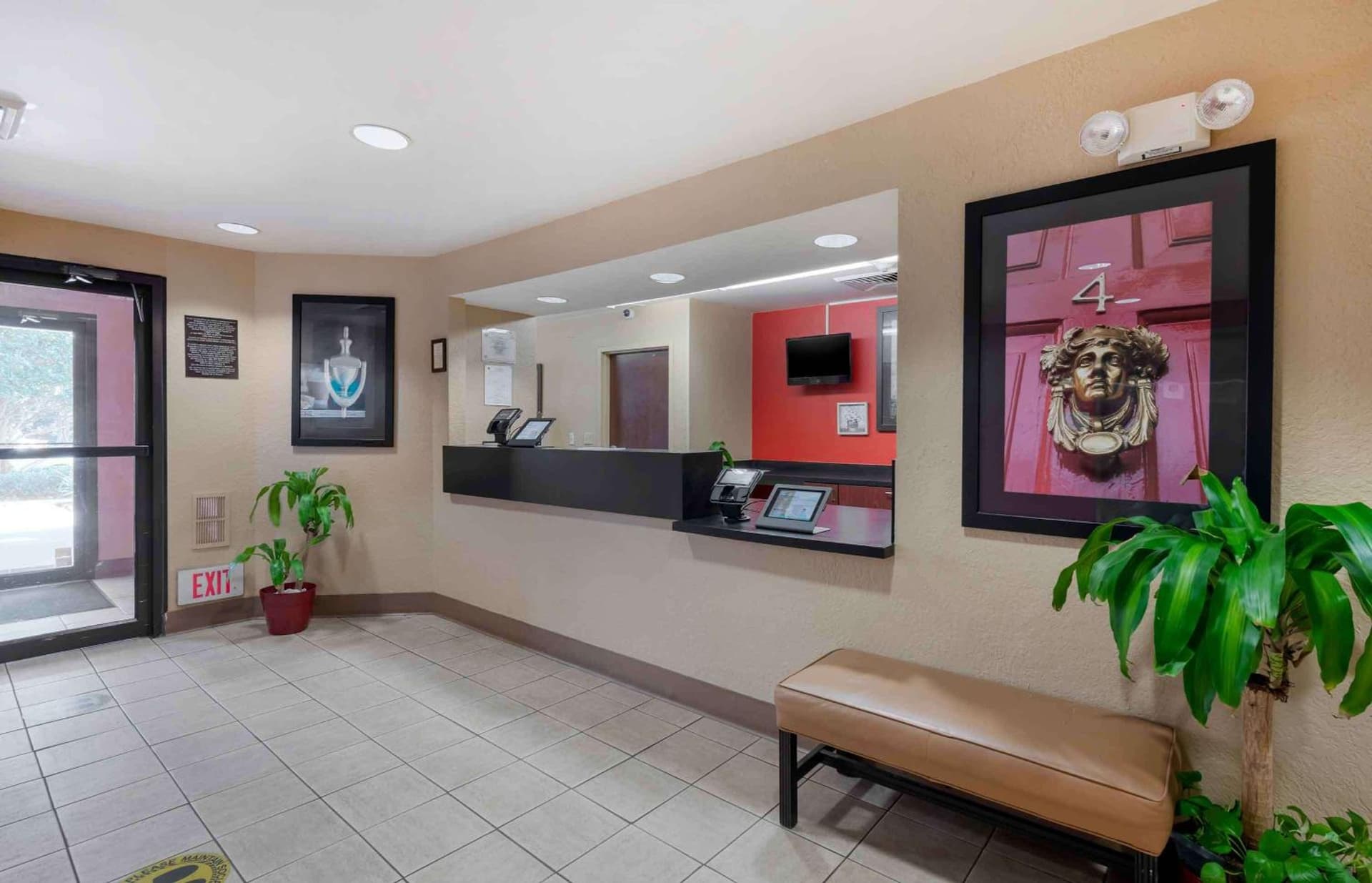 Extended Stay America Select Suites - Jacksonville - Lenoir Avenue East property views in Jacksonville, FL — gallery photo 3