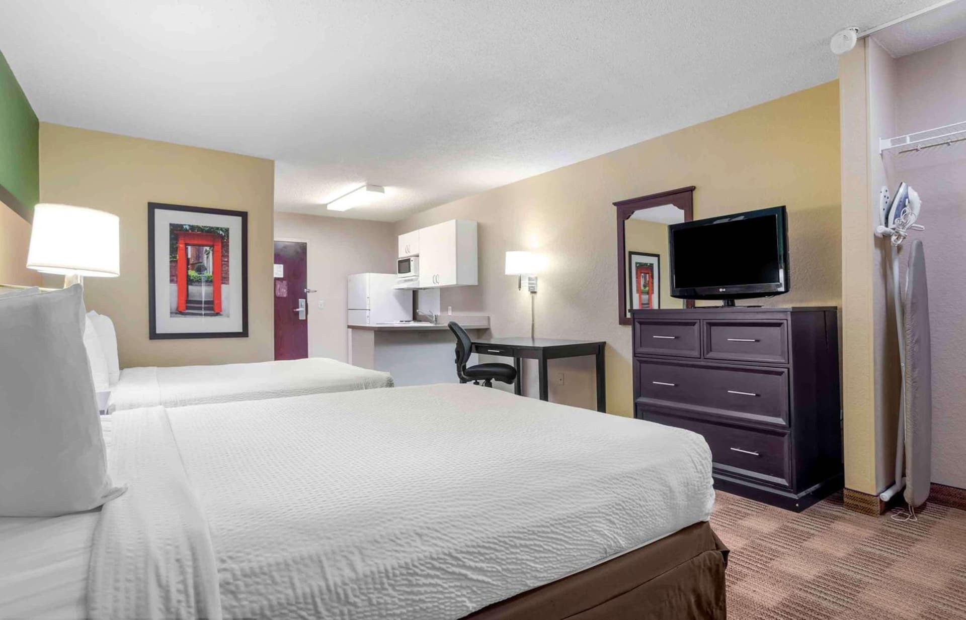 Extended Stay America Suites - Pensacola - University Mall gallery photo in Pensacola, FL — image 5