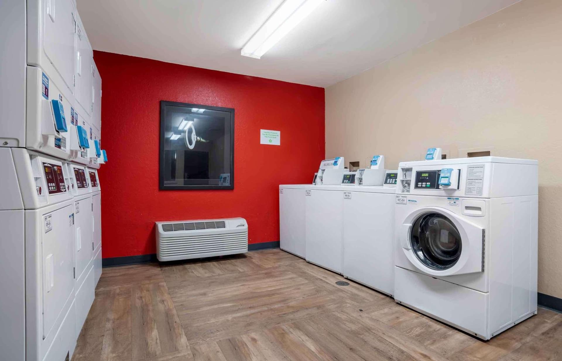 Extended Stay America Suites - Pensacola - University Mall gallery photo in Pensacola, FL — image 24