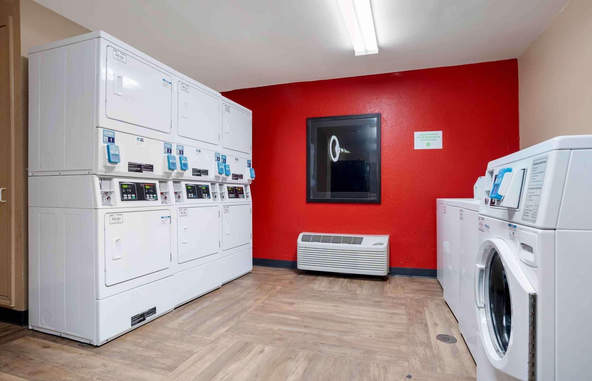 Extended Stay America Suites - Pensacola - University Mall gallery photo in Pensacola, FL — image 14
