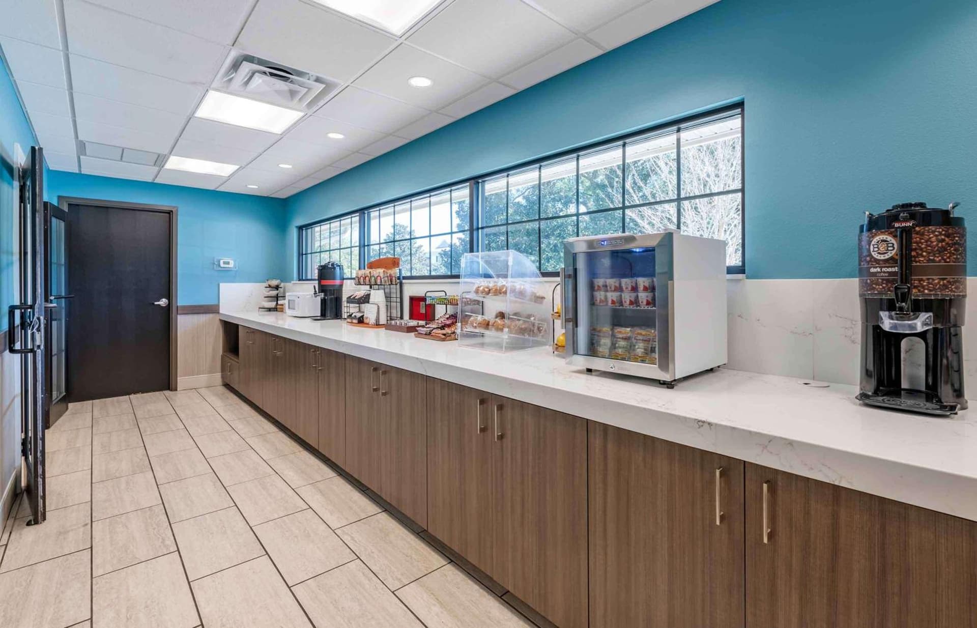 Extended Stay America Premier Suites Lakeland I4 gallery photo in Lakeland, FL — image 55