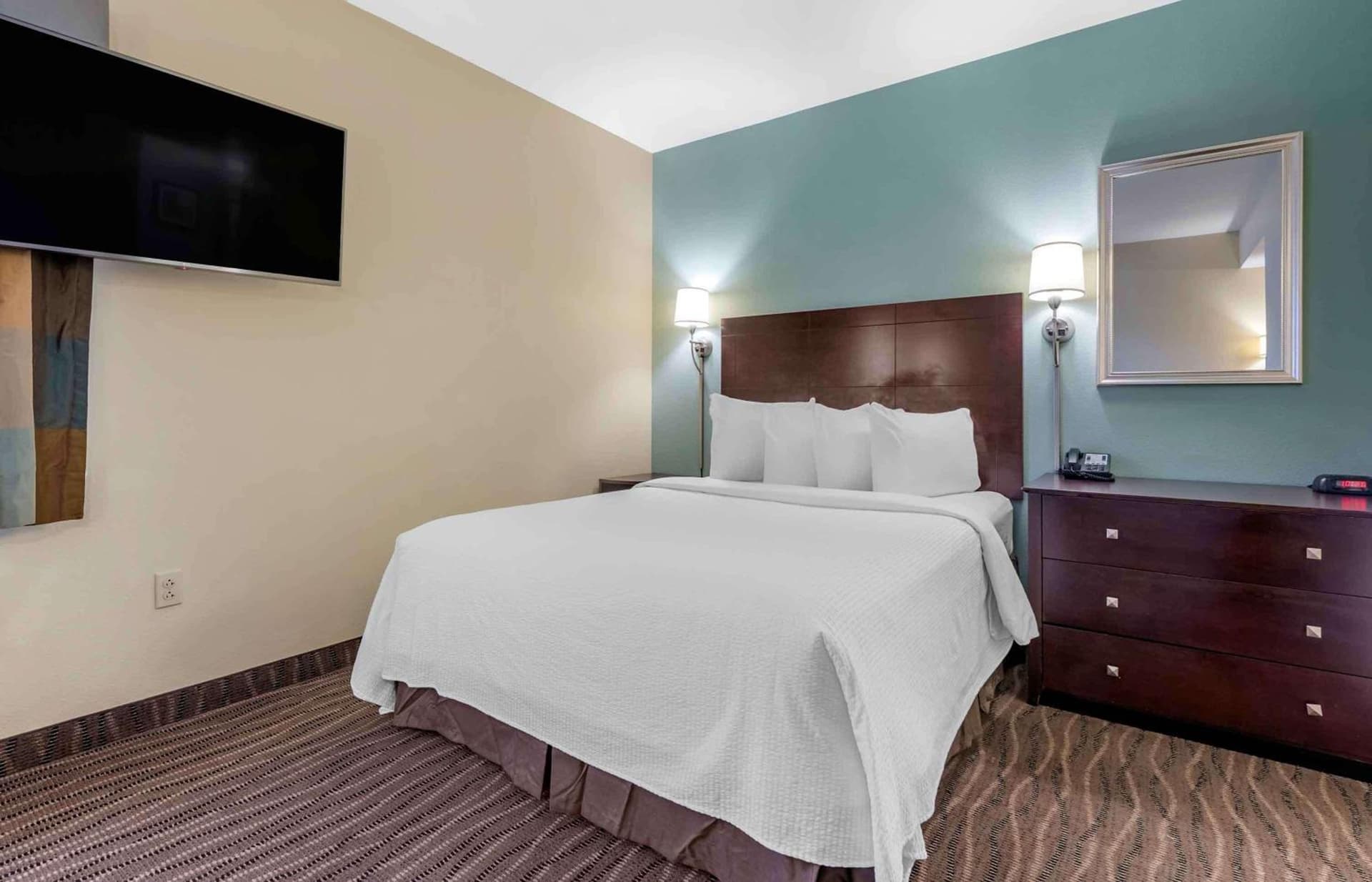 Extended Stay America Premier Suites Lakeland I4 gallery photo in Lakeland, FL — image 22