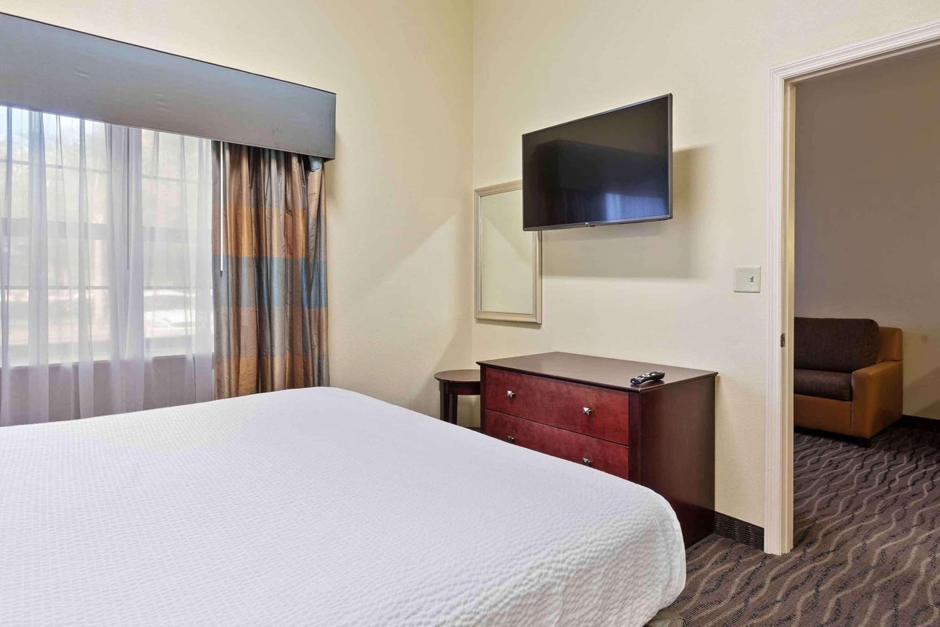Extended Stay America Premier Suites Lakeland I4 gallery photo in Lakeland, FL — image 34
