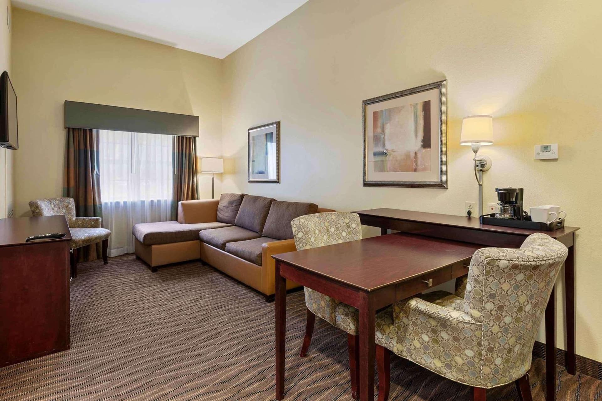 Extended Stay America Premier Suites Lakeland I4 gallery photo in Lakeland, FL — image 99