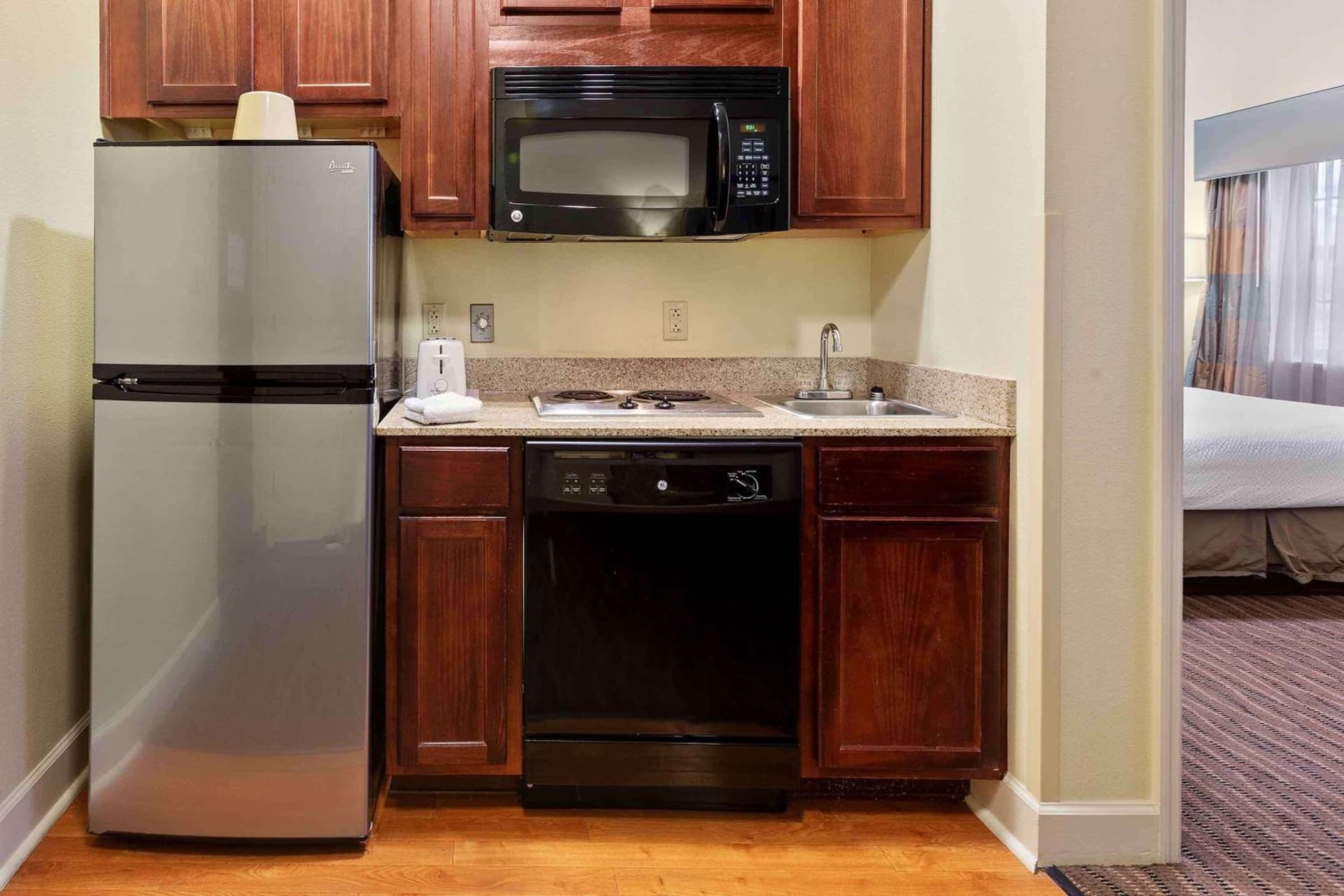 Extended Stay America Premier Suites Lakeland I4 gallery photo in Lakeland, FL — image 36