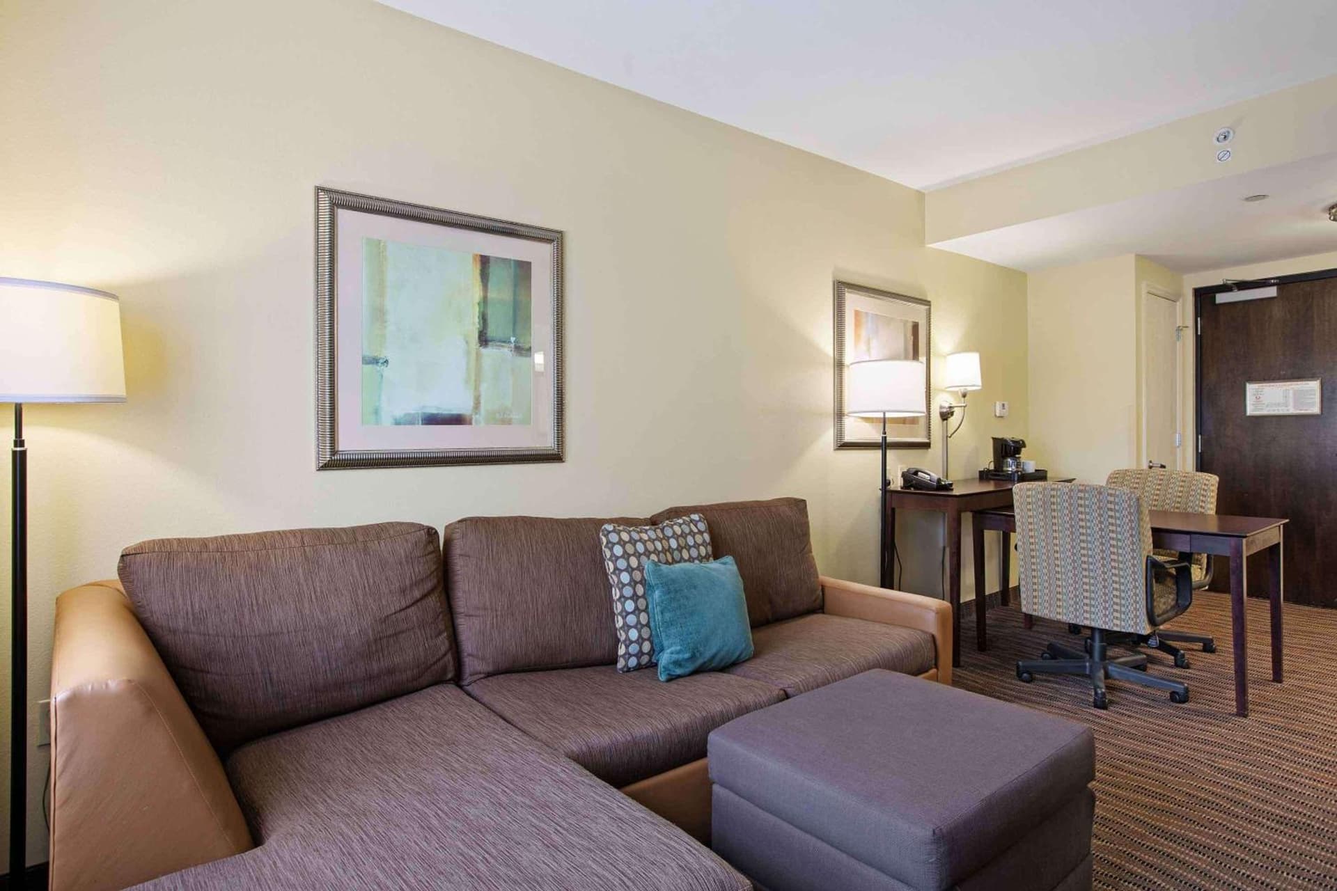 Extended Stay America Premier Suites Lakeland I4 gallery photo in Lakeland, FL — image 21