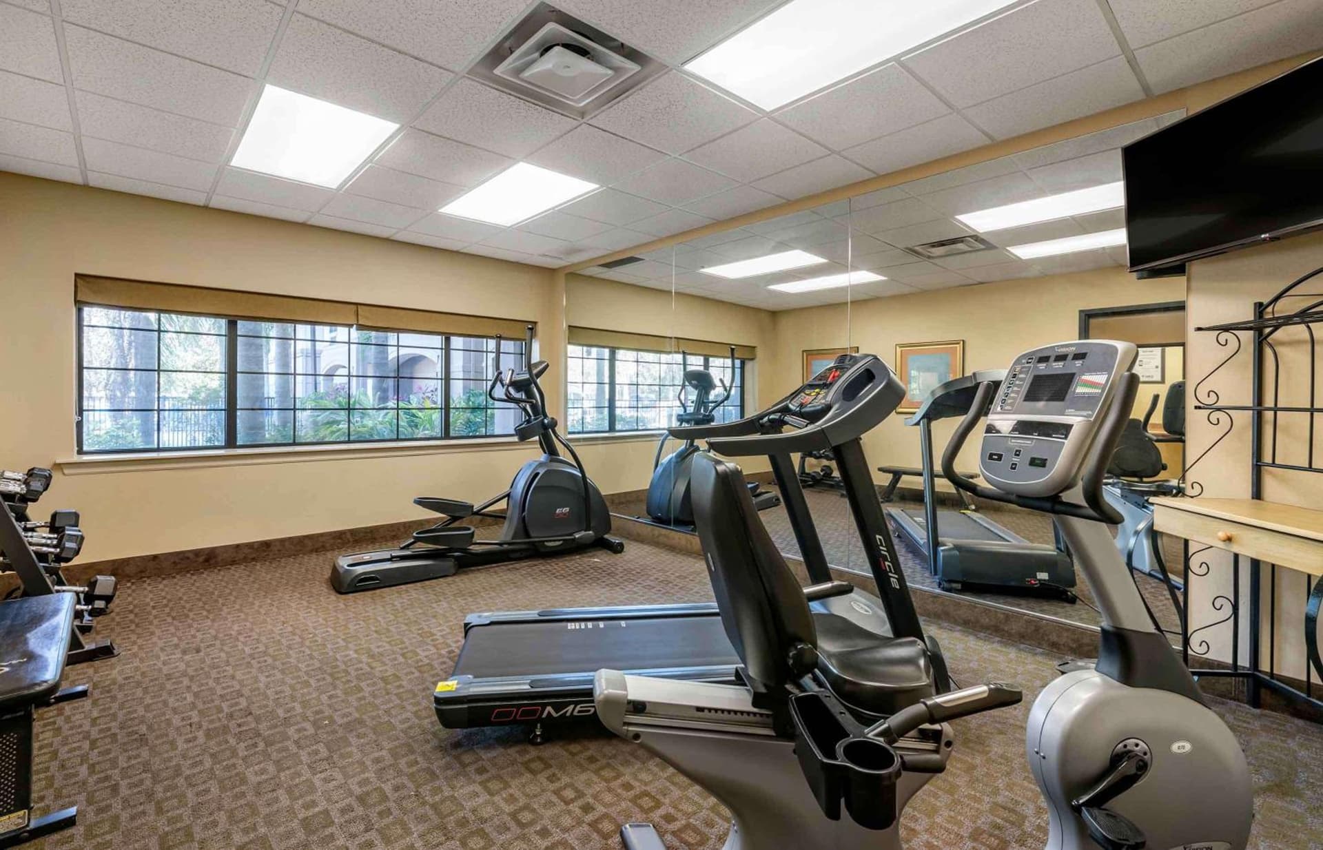 Extended Stay America Premier Suites Lakeland I4 gallery photo in Lakeland, FL — image 54