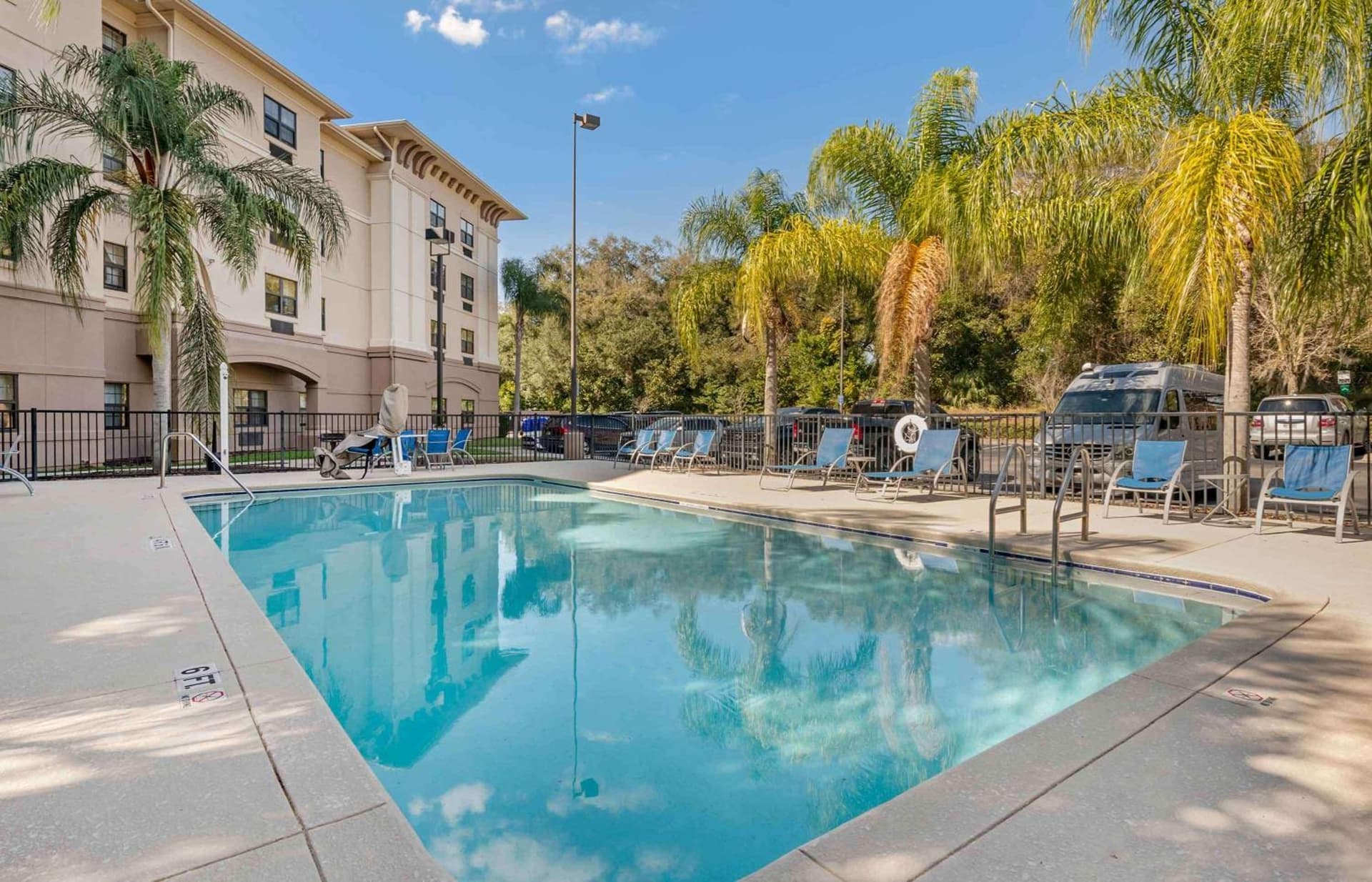 Extended Stay America Premier Suites Lakeland I4 gallery photo in Lakeland, FL — image 93