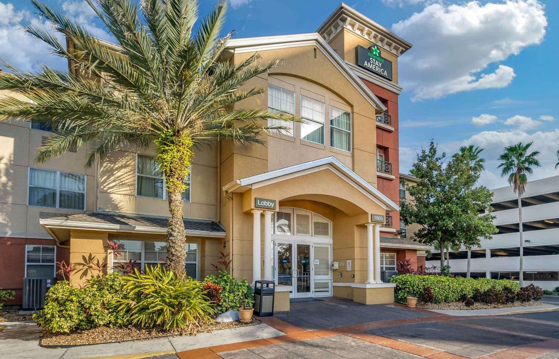 Extended Stay America Suites - Tampa - Airport - N Westshore Blvd interior in Tampa, FL — gallery photo 2