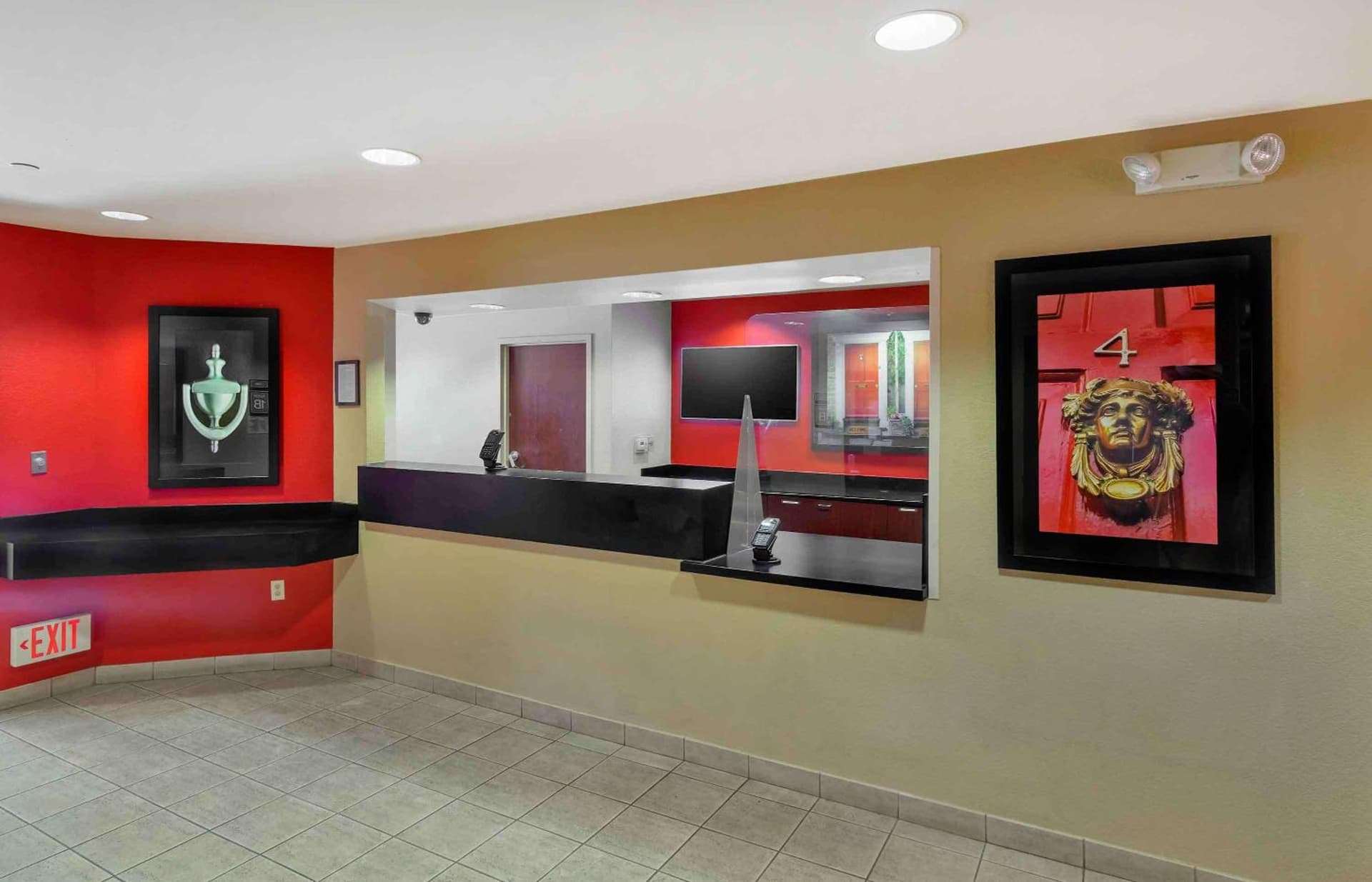 Extended Stay America Suites - Tampa - Airport - Spruce Street property views in Tampa, FL — gallery photo 3
