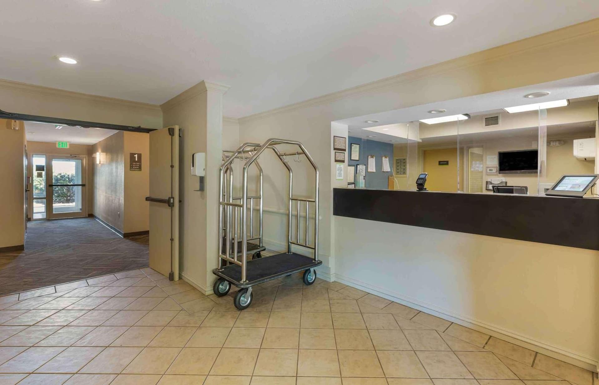 Extended Stay America Suites - Boston - Burlington gallery photo in Burlington — image 19