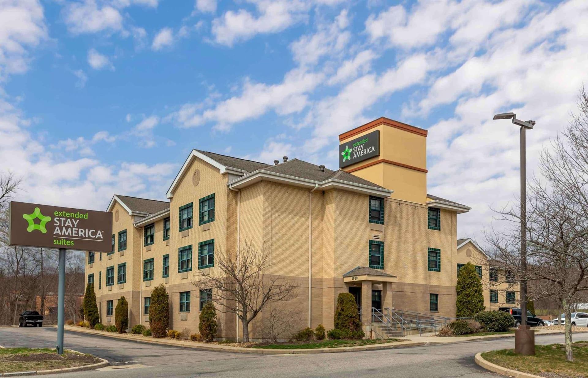 Extended Stay America Suites - Boston - Tewksbury interior in Tewksbury — gallery photo 2