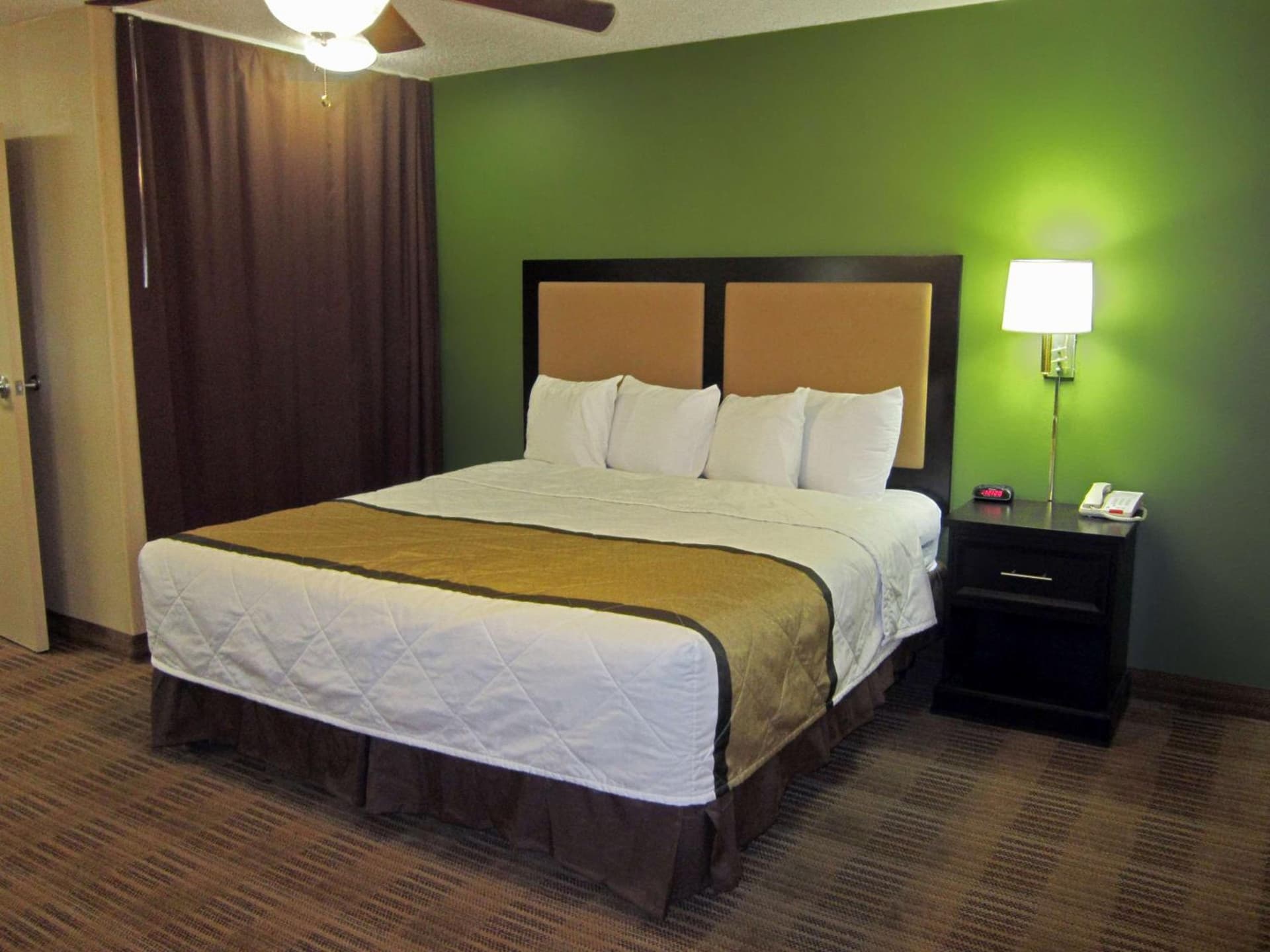 Extended Stay America Suites - Elizabeth - Newark Airport gallery photo in Elizabeth, NJ — image 35