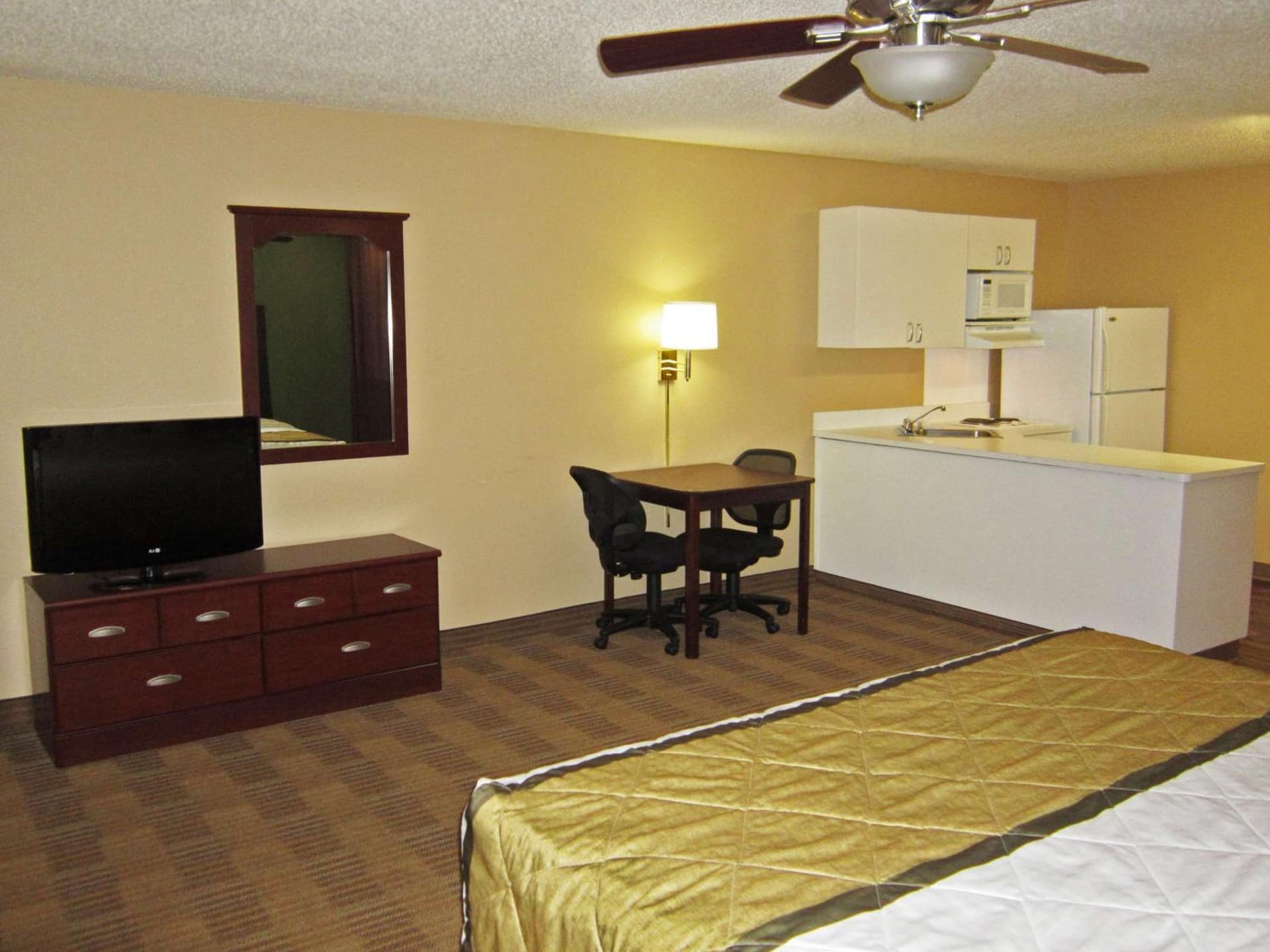 Extended Stay America Suites - Elizabeth - Newark Airport gallery photo in Elizabeth, NJ — image 32