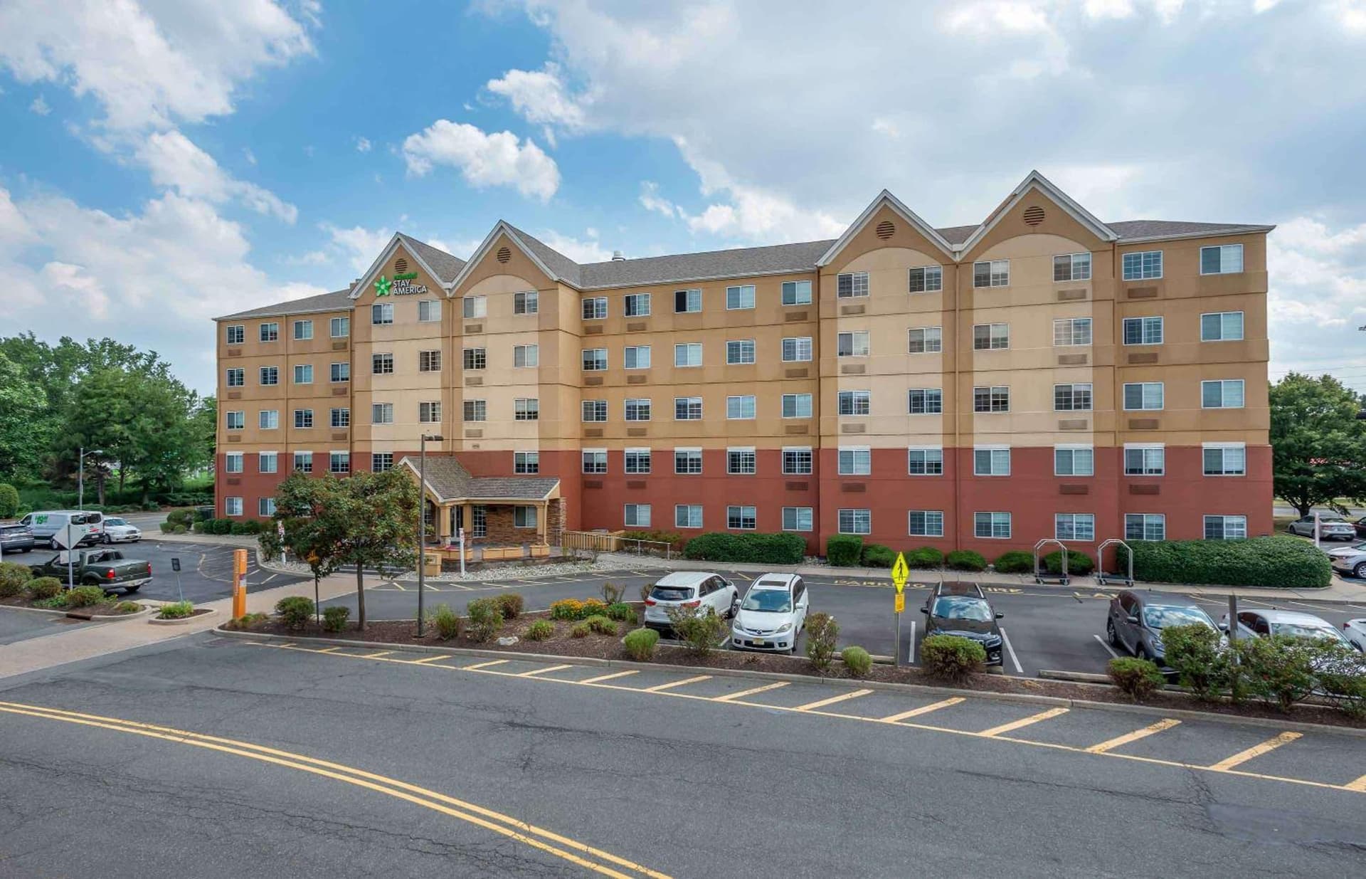 Extended Stay America Suites - Secaucus - New York City Area interior in Secaucus, NJ — gallery photo 2