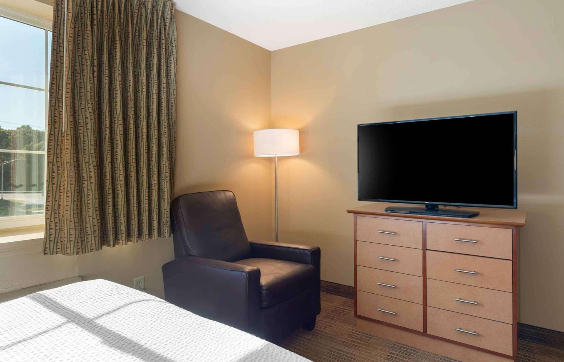Extended Stay America Suites - Hartford - Farmington gallery photo in Farmington — image 53