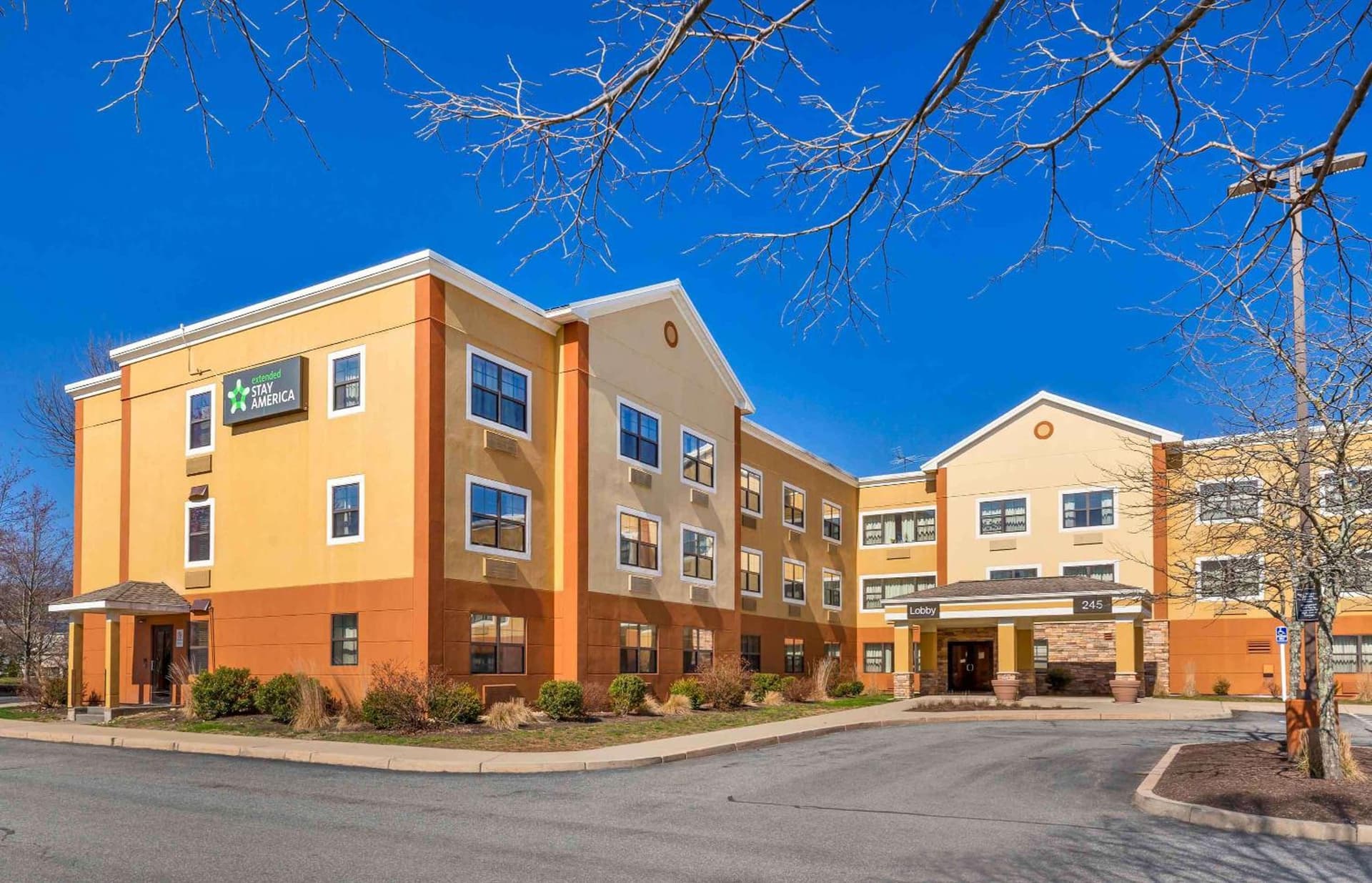 Extended Stay America Suites - Providence - Warwick interior in Warwick, RI — gallery photo 2