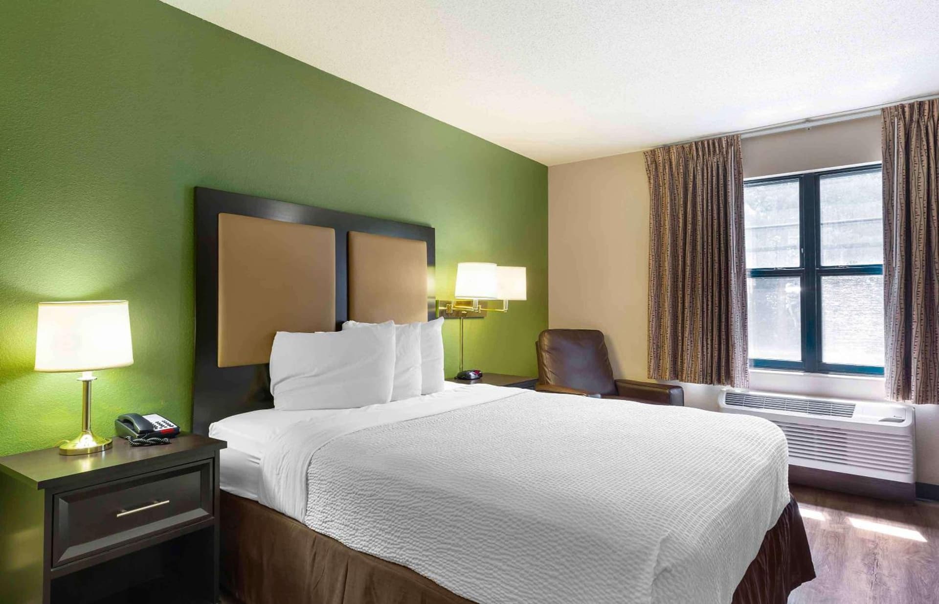 Extended Stay America Suites - Nashua - Manchester gallery photo in Nashua, NH — image 17