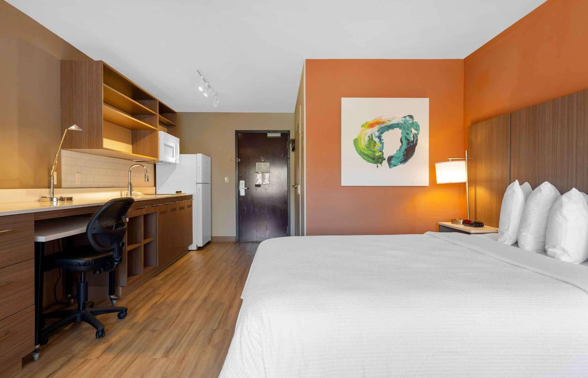 Extended Stay America Premier Suites - Providence - East Providence gallery photo in East Providence, RI — image 36