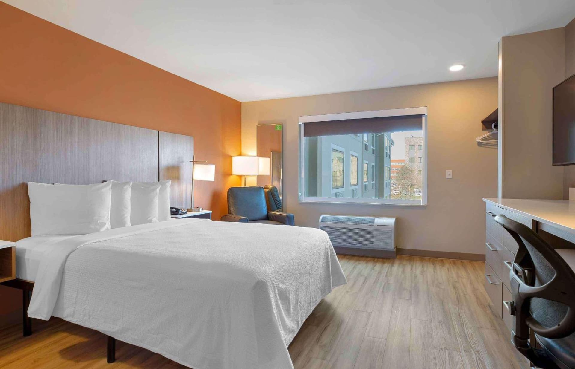 Extended Stay America Premier Suites - Providence - East Providence gallery photo in East Providence, RI — image 13