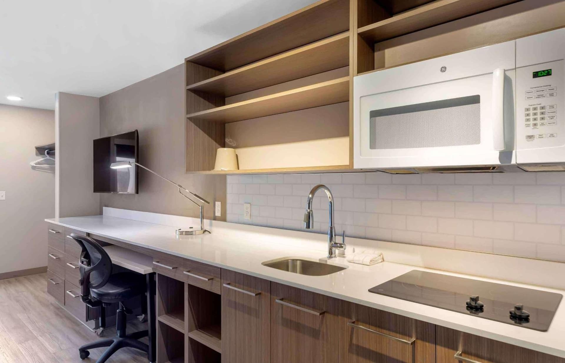 Extended Stay America Premier Suites - Providence - East Providence gallery photo in East Providence, RI — image 30